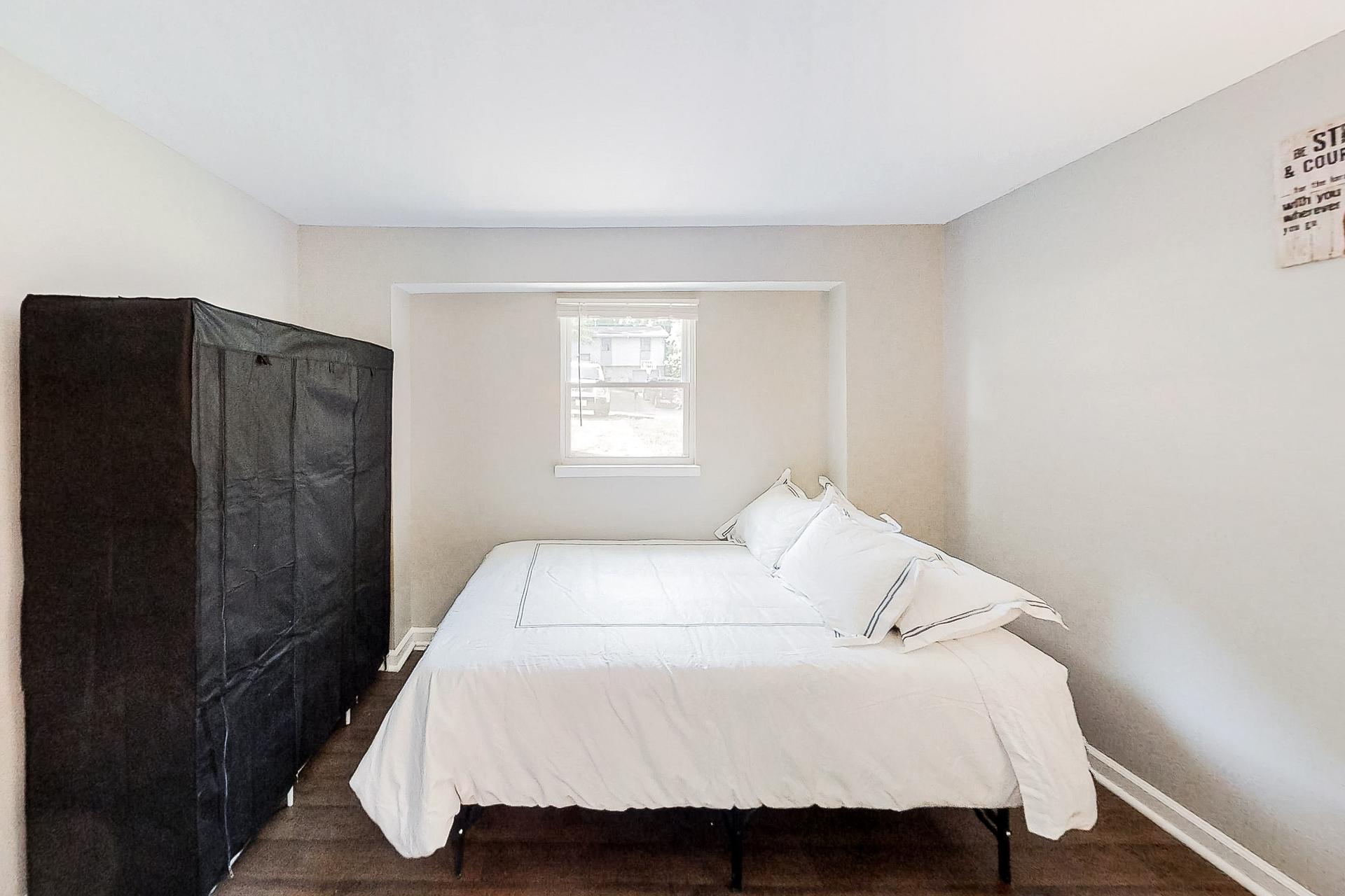 bedroom, detected: bed