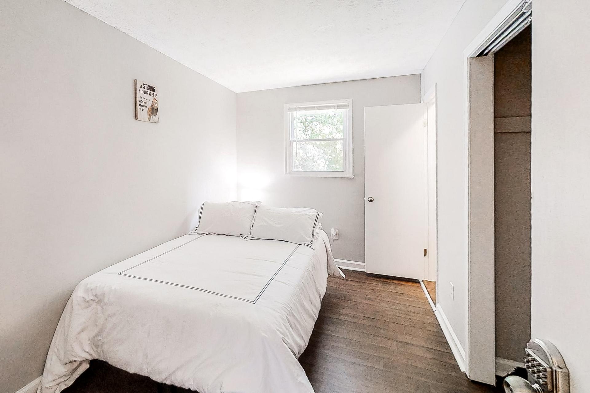 bedroom, detected: bed