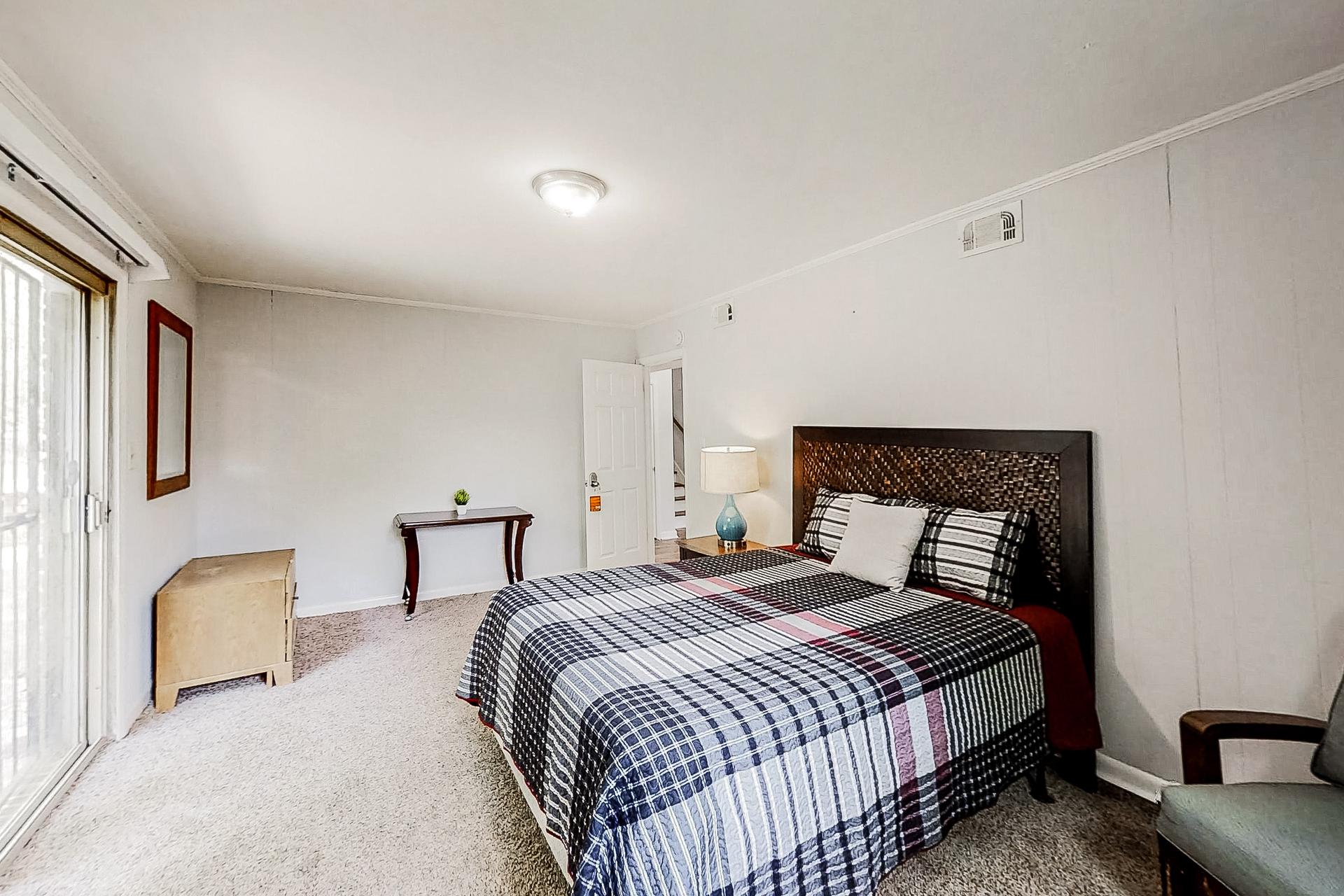 bedroom, detected: bed