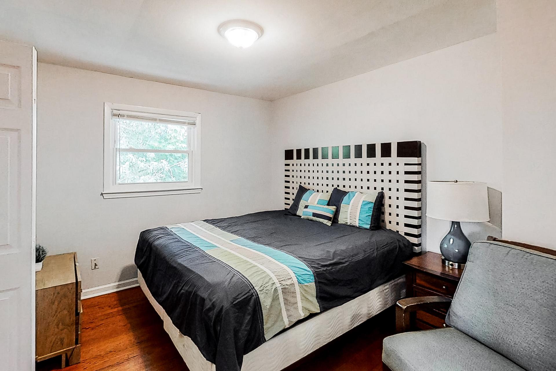 bedroom, detected: bed