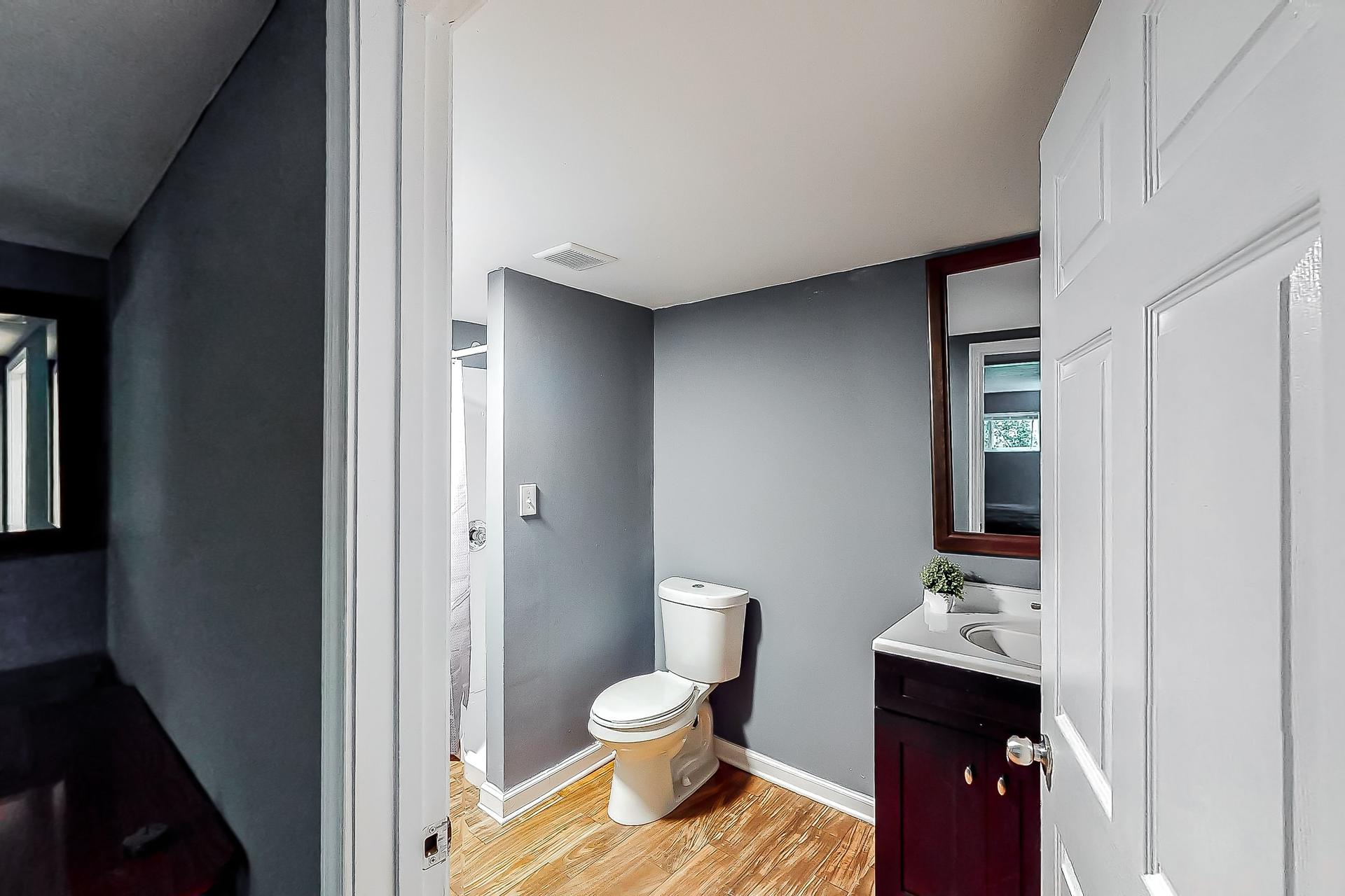 bathroom, detected: