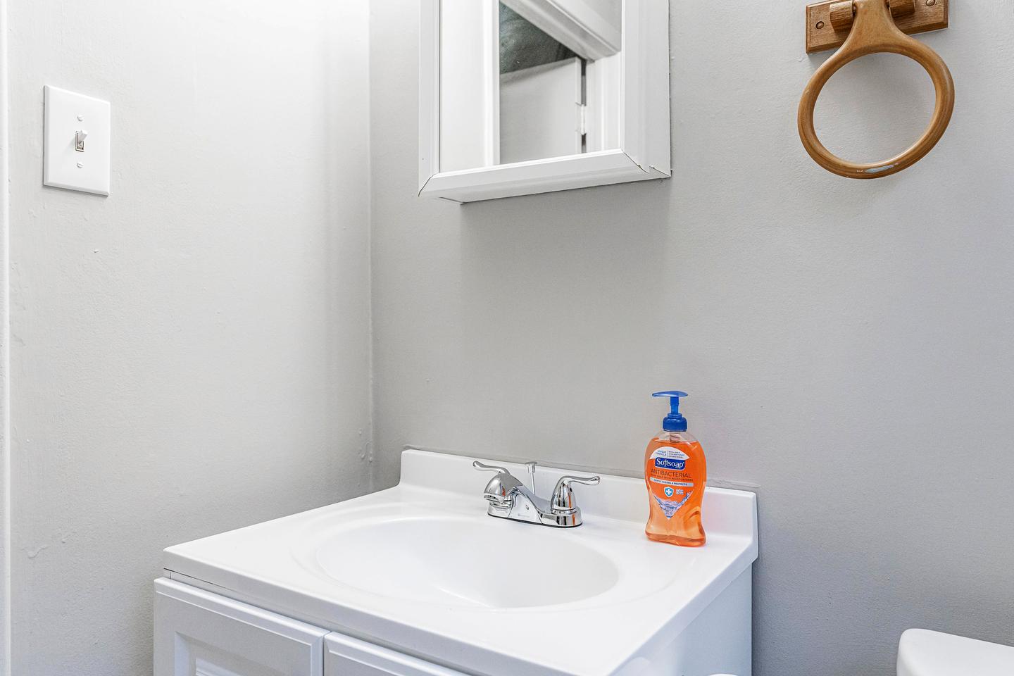 Bathroom(s)