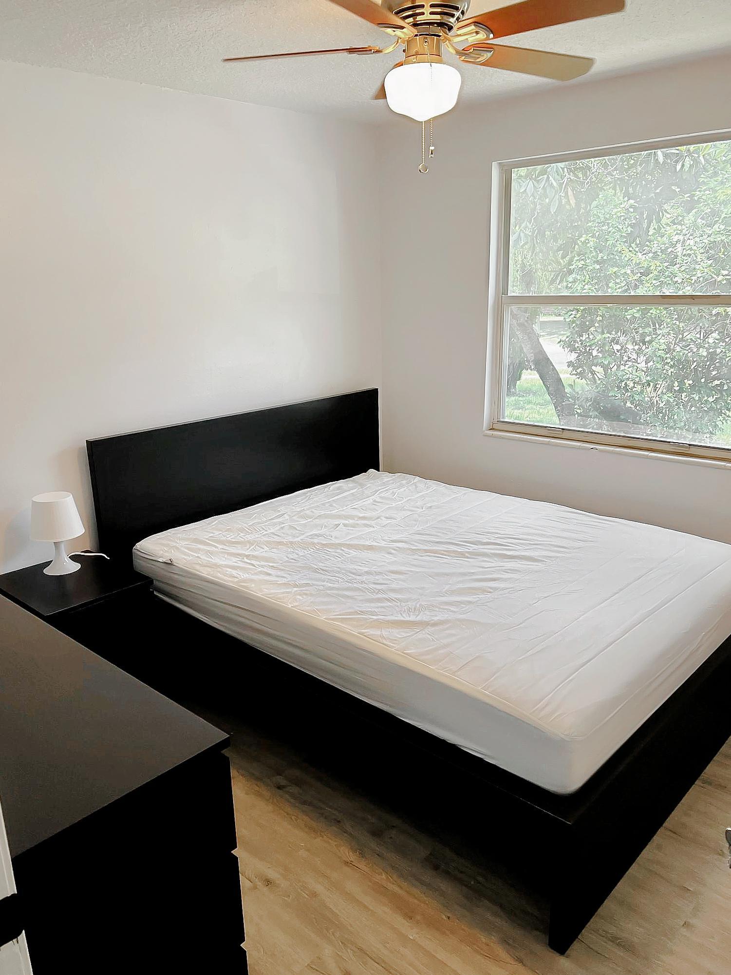 bedroom, detected: bed, fan