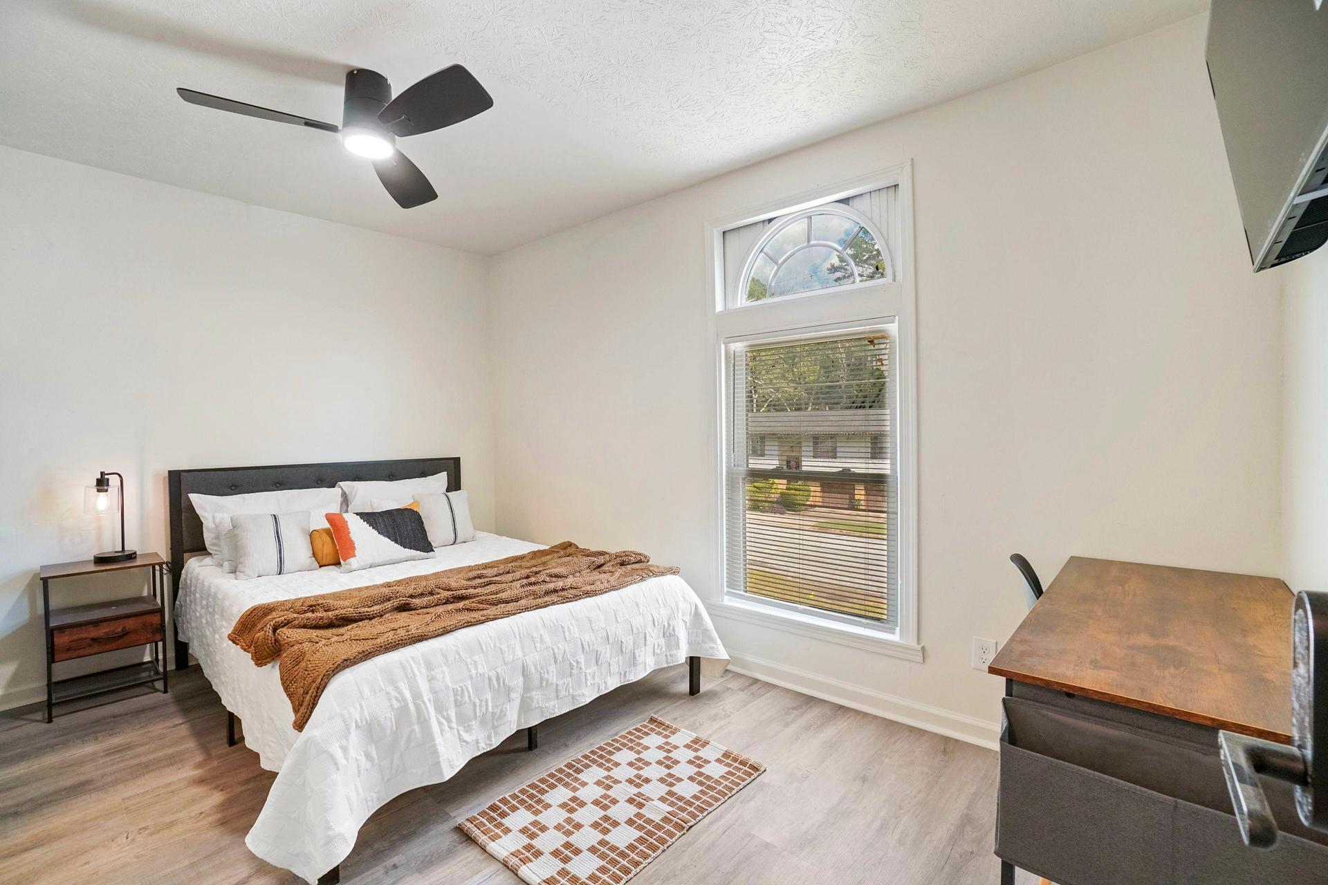 bedroom, detected:bed, ceiling fan