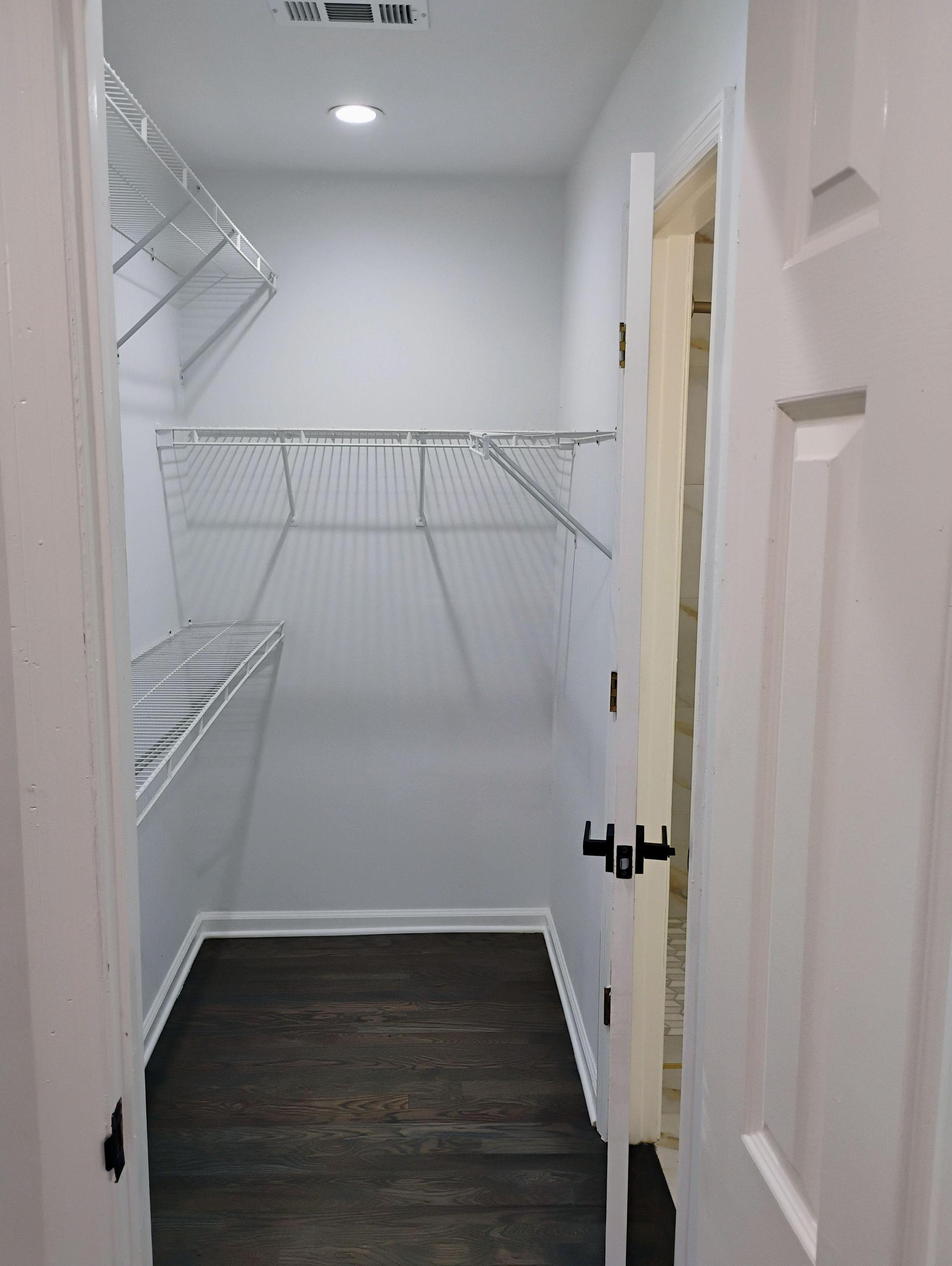 Walk in closet