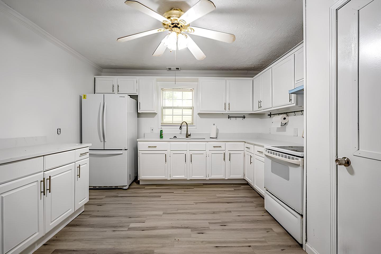 Common spaces including the kitchen