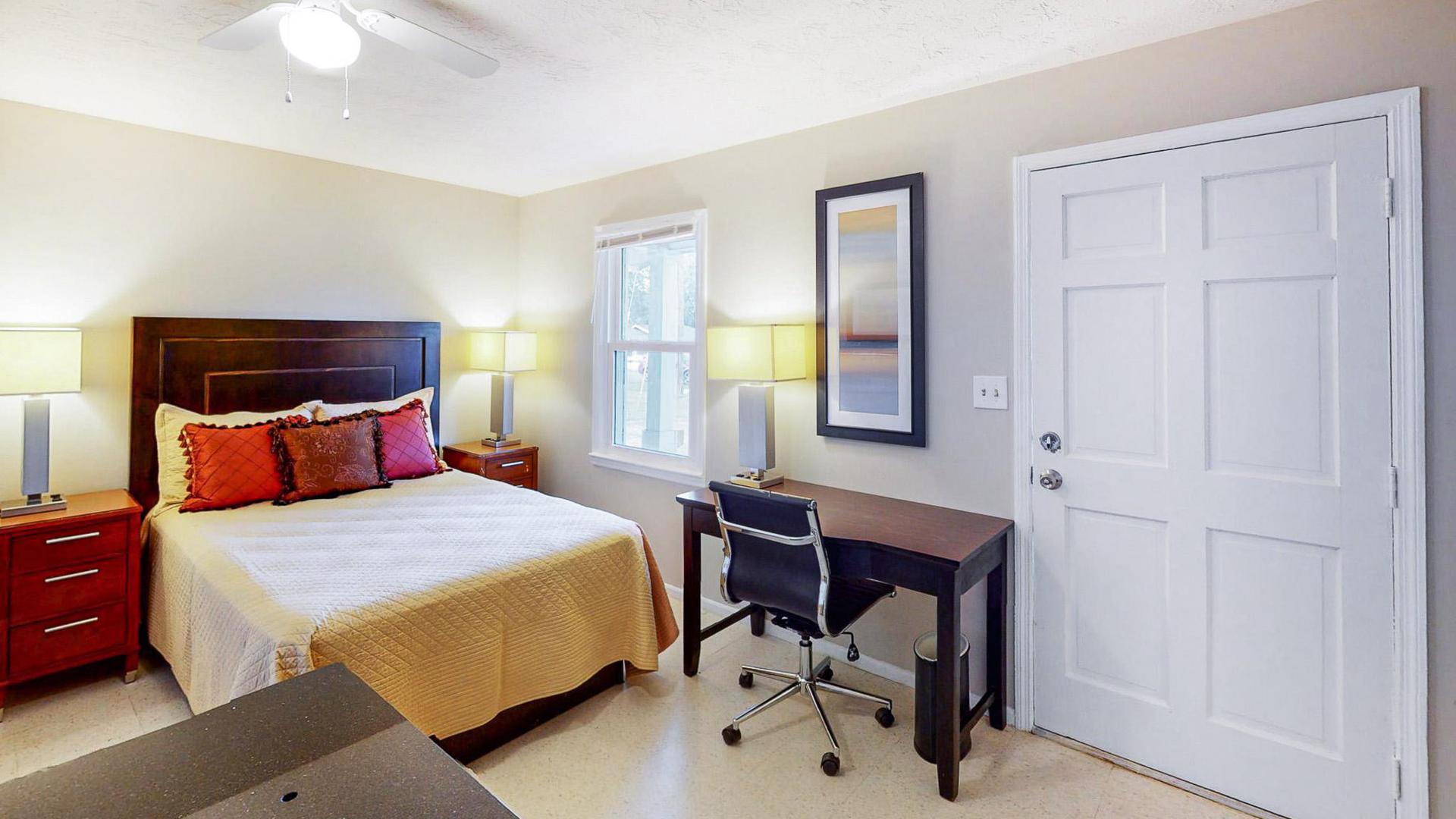bedroom, detected: ceiling fan, bed, window blind