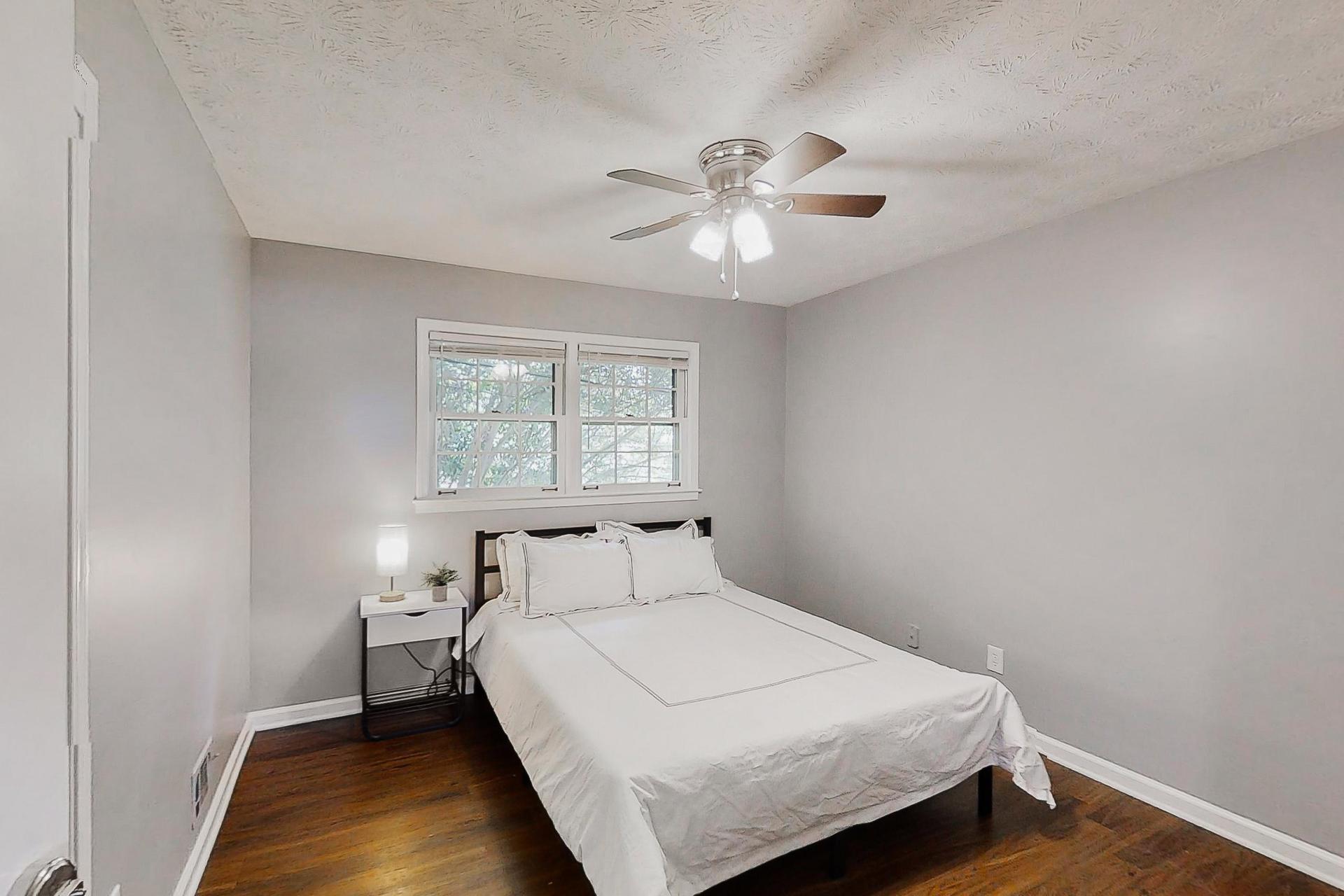 bedroom, detected: ceiling fan, bed, window blind