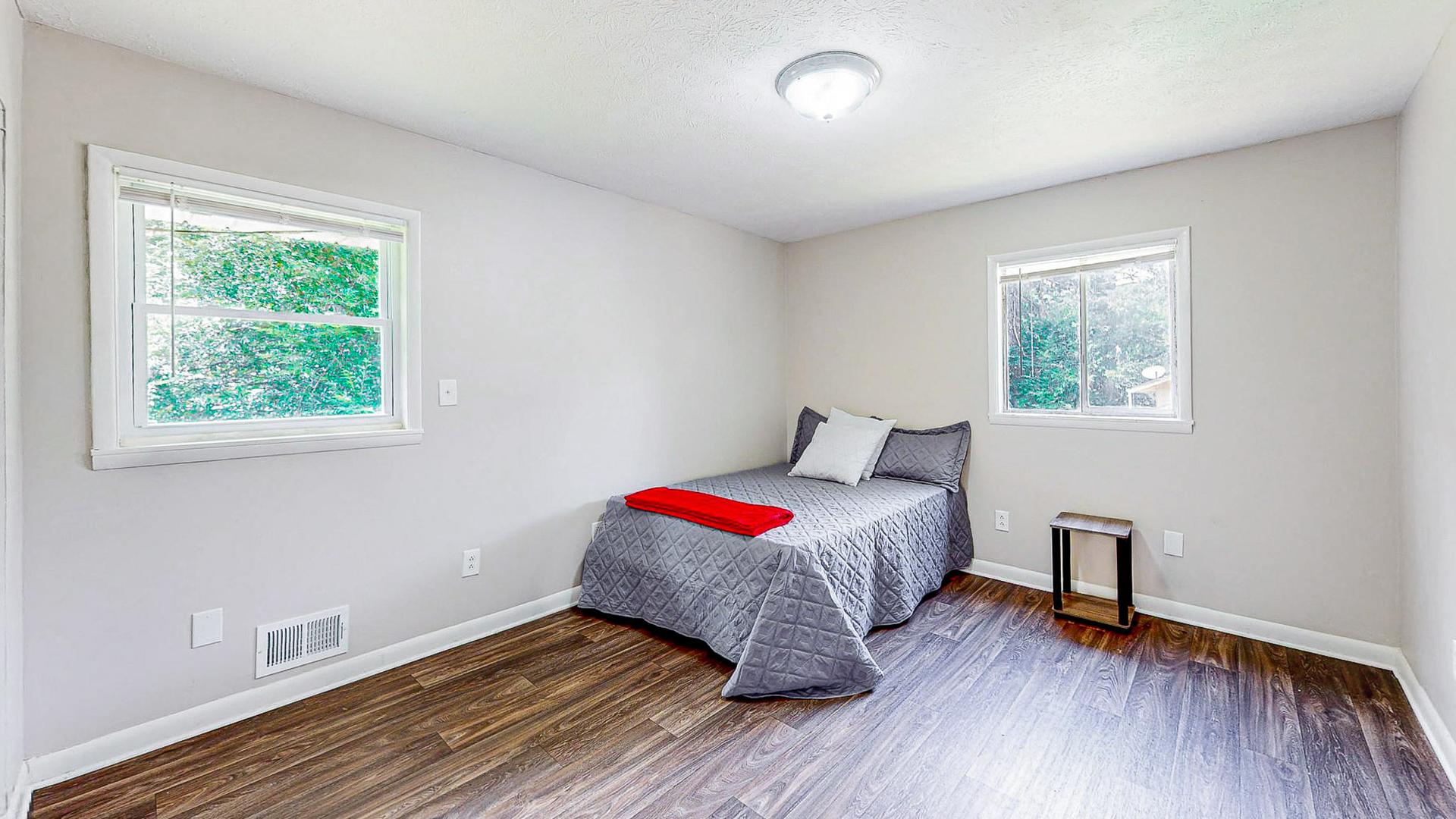 bedroom, detected: window blind, bed