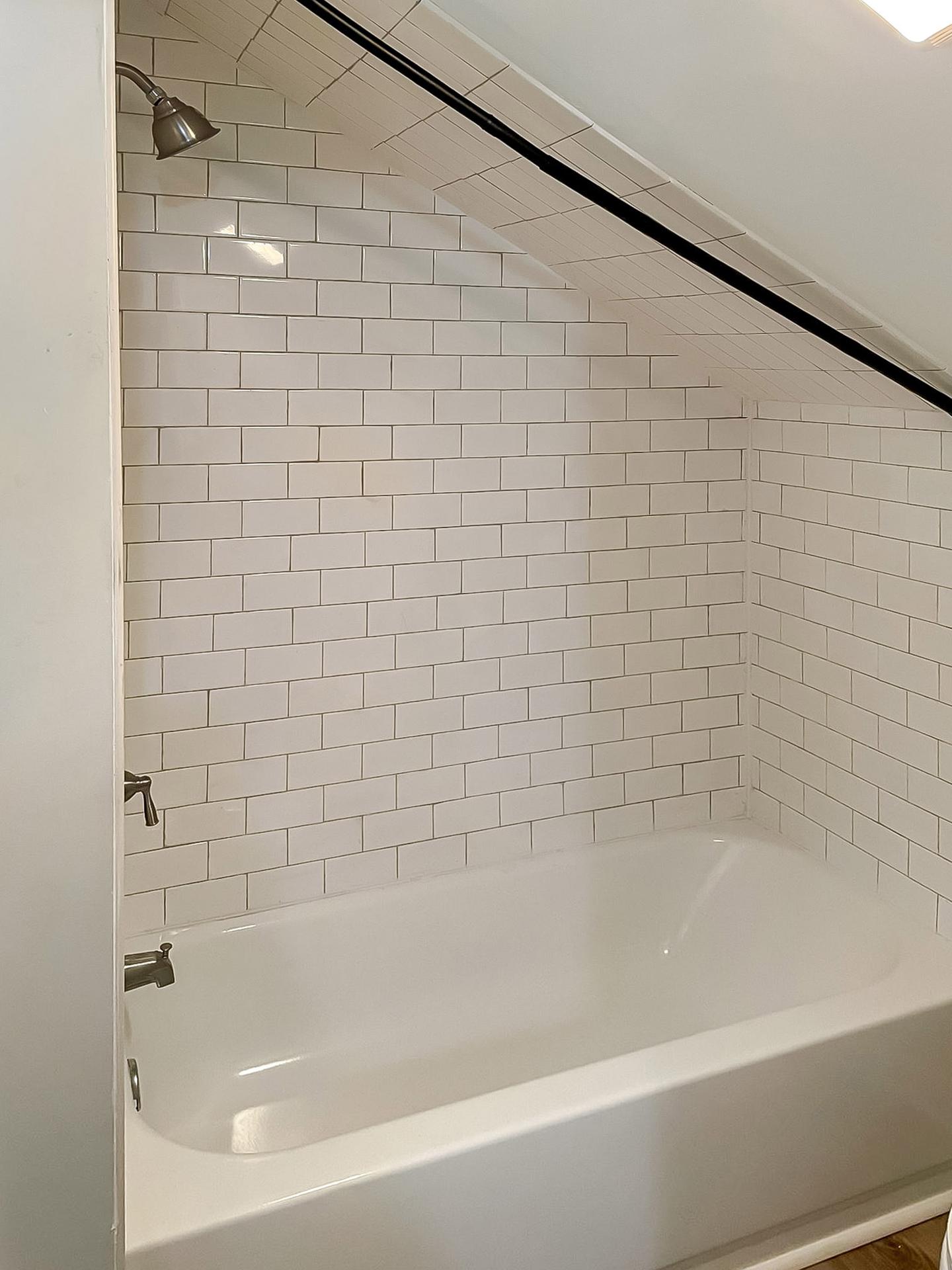 Bathroom(s)