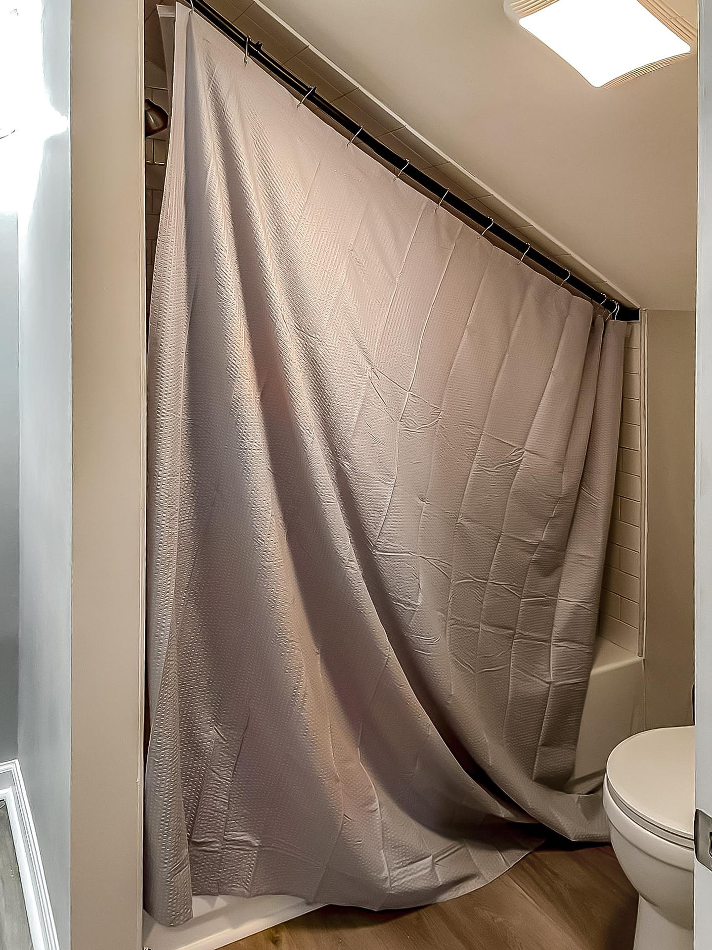Bathroom(s)