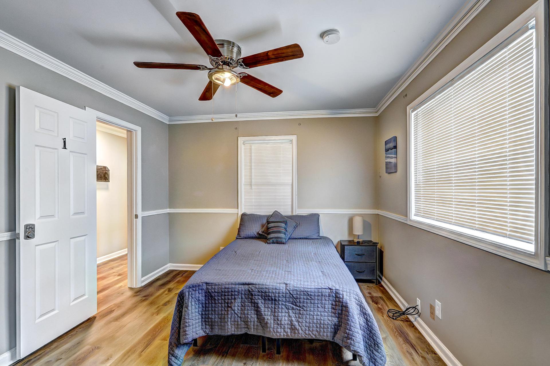 bedroom, detected: ceiling fan, window blind, bed