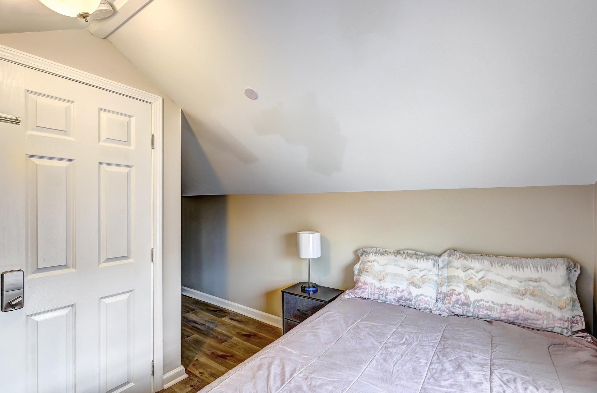 bedroom, detected: bed