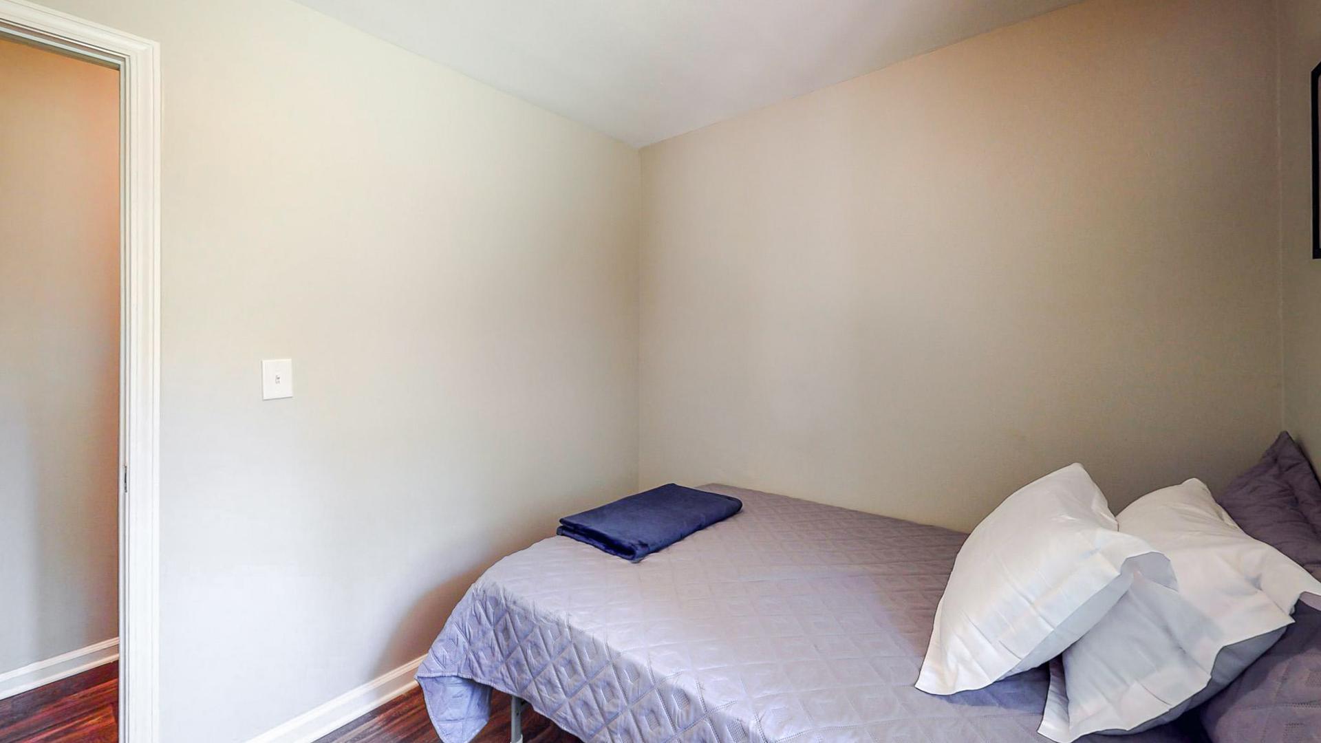 bedroom, detected: bed