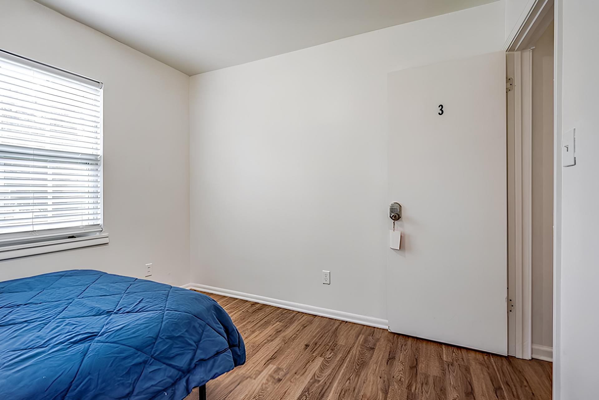 bedroom, detected: window blind