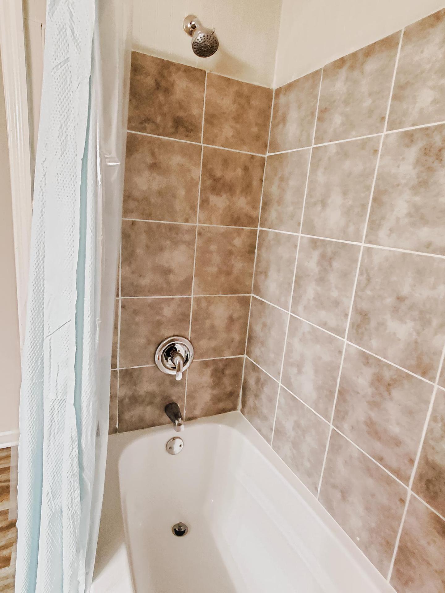 Bathroom(s)