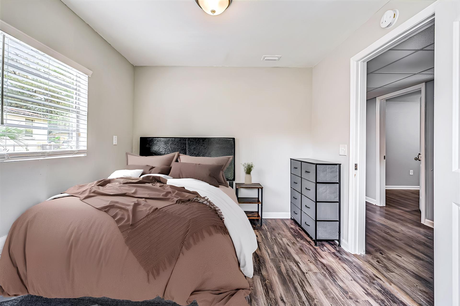 bedroom, detected: bed, window blind