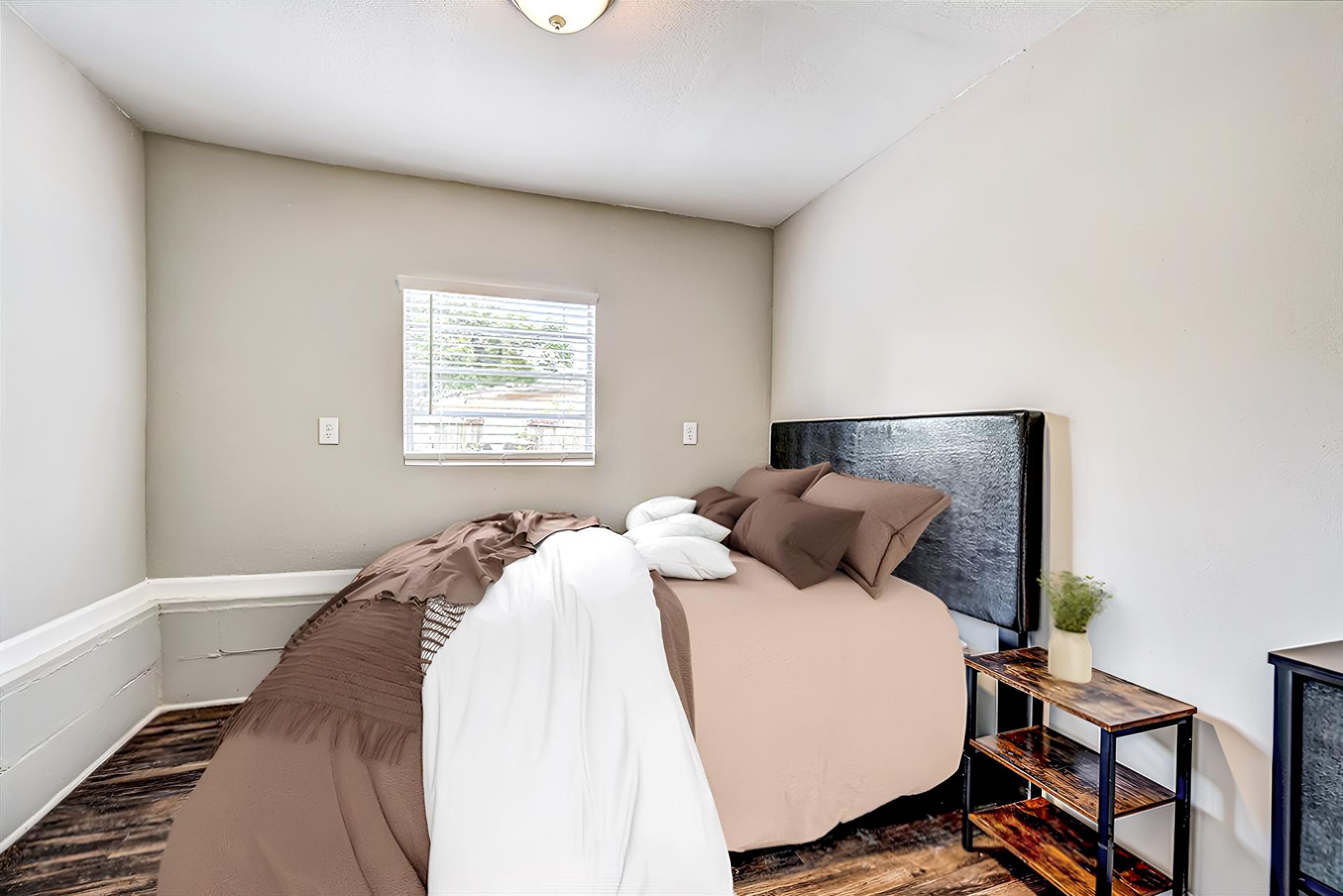 bedroom, detected: bed