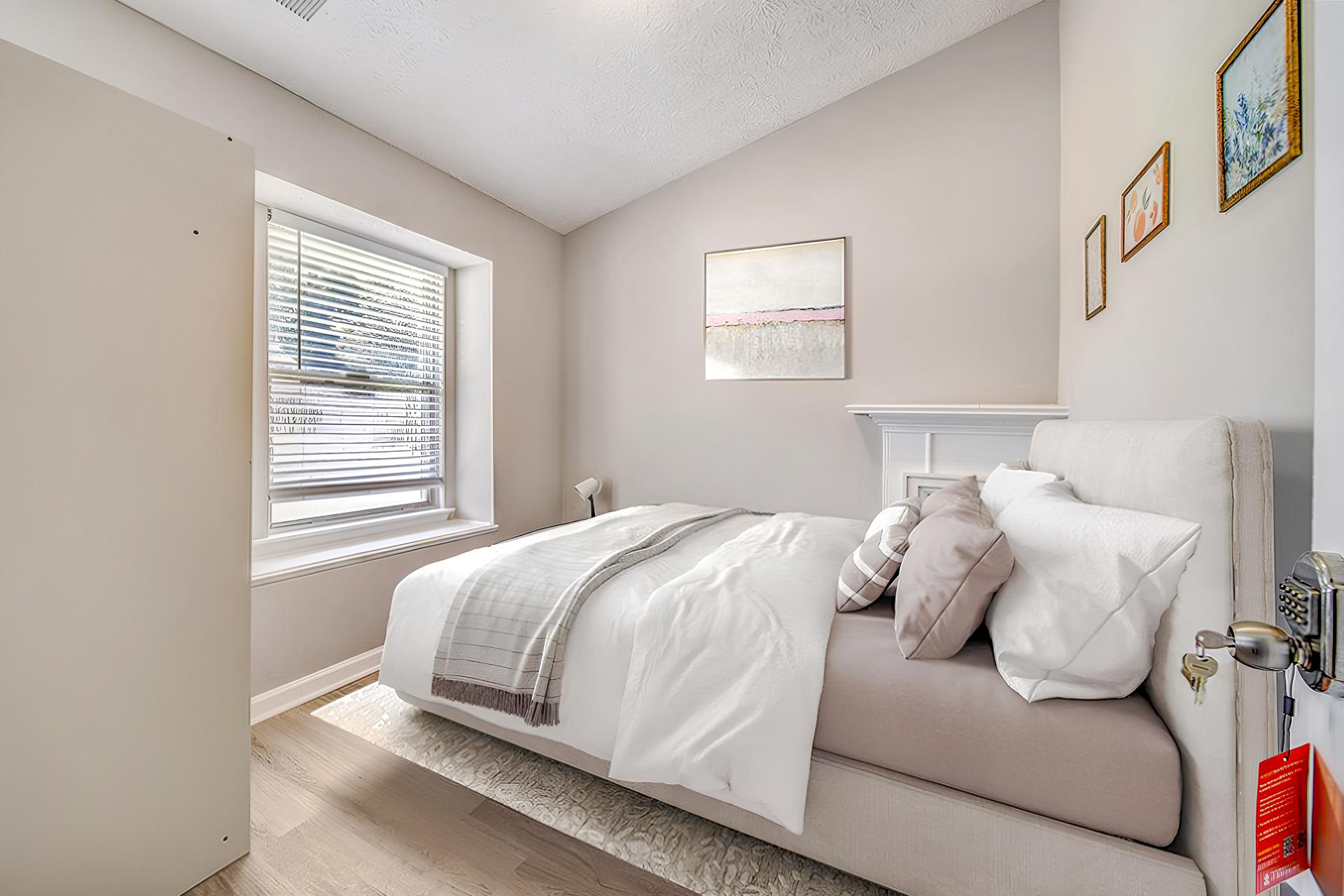 bedroom, detected: bed, window blind