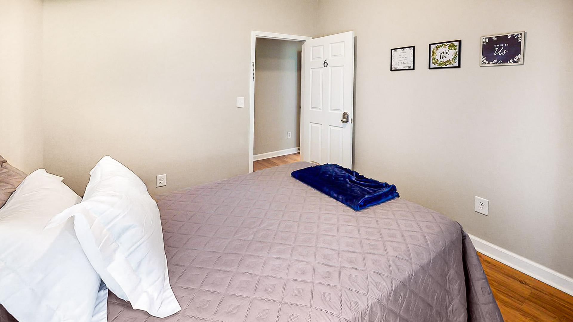 bedroom, detected: bed