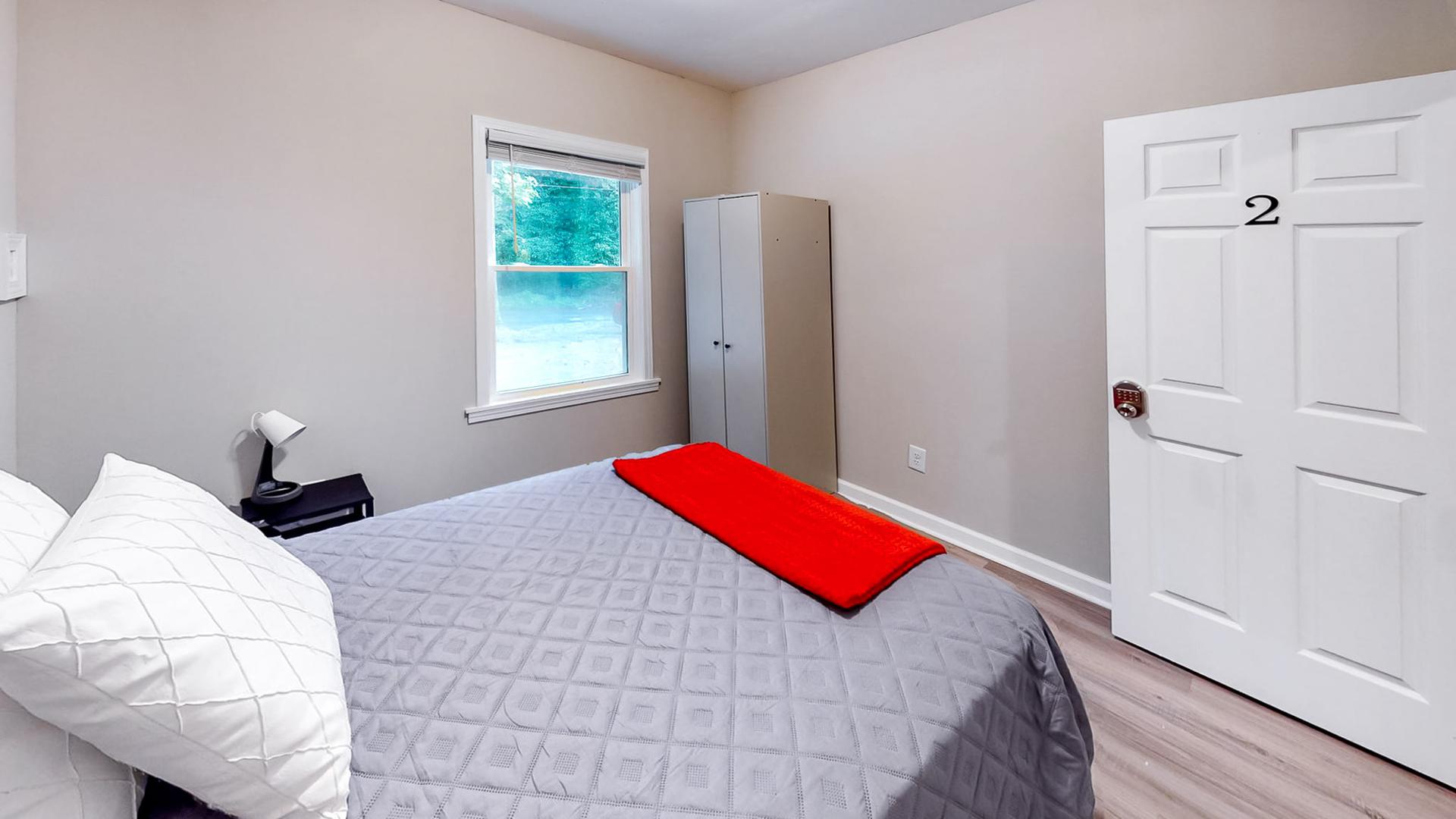 bedroom, detected: bed