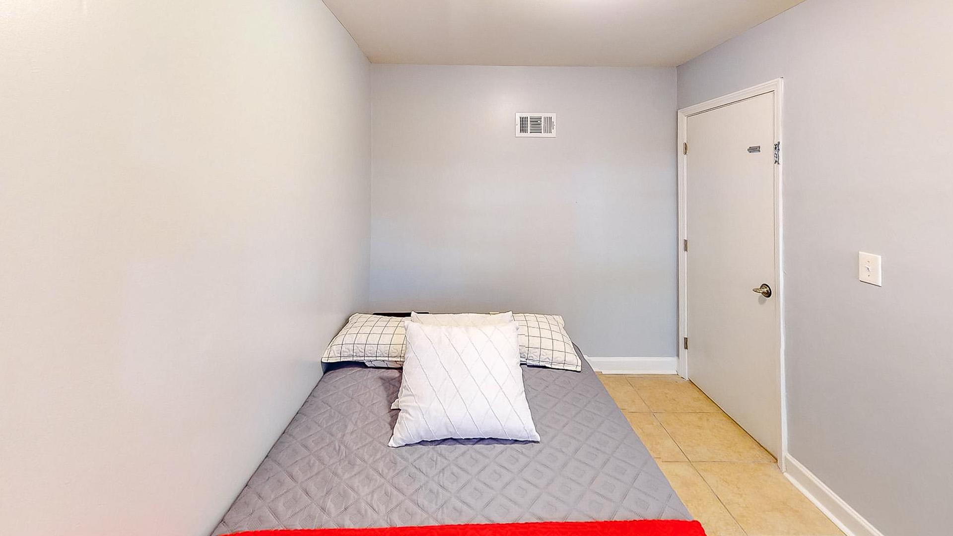 Room 8