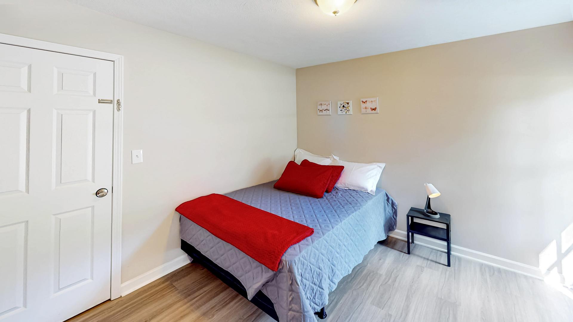 bedroom, detected: bed