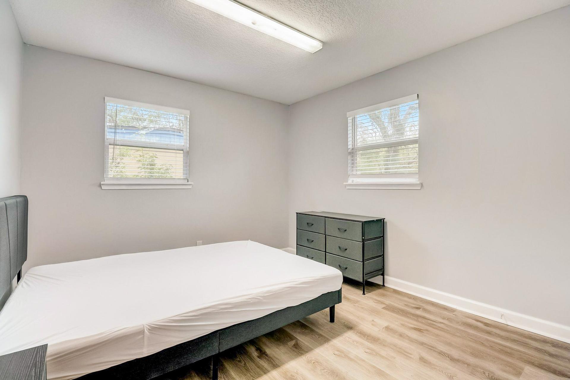 bedroom, detected:bed