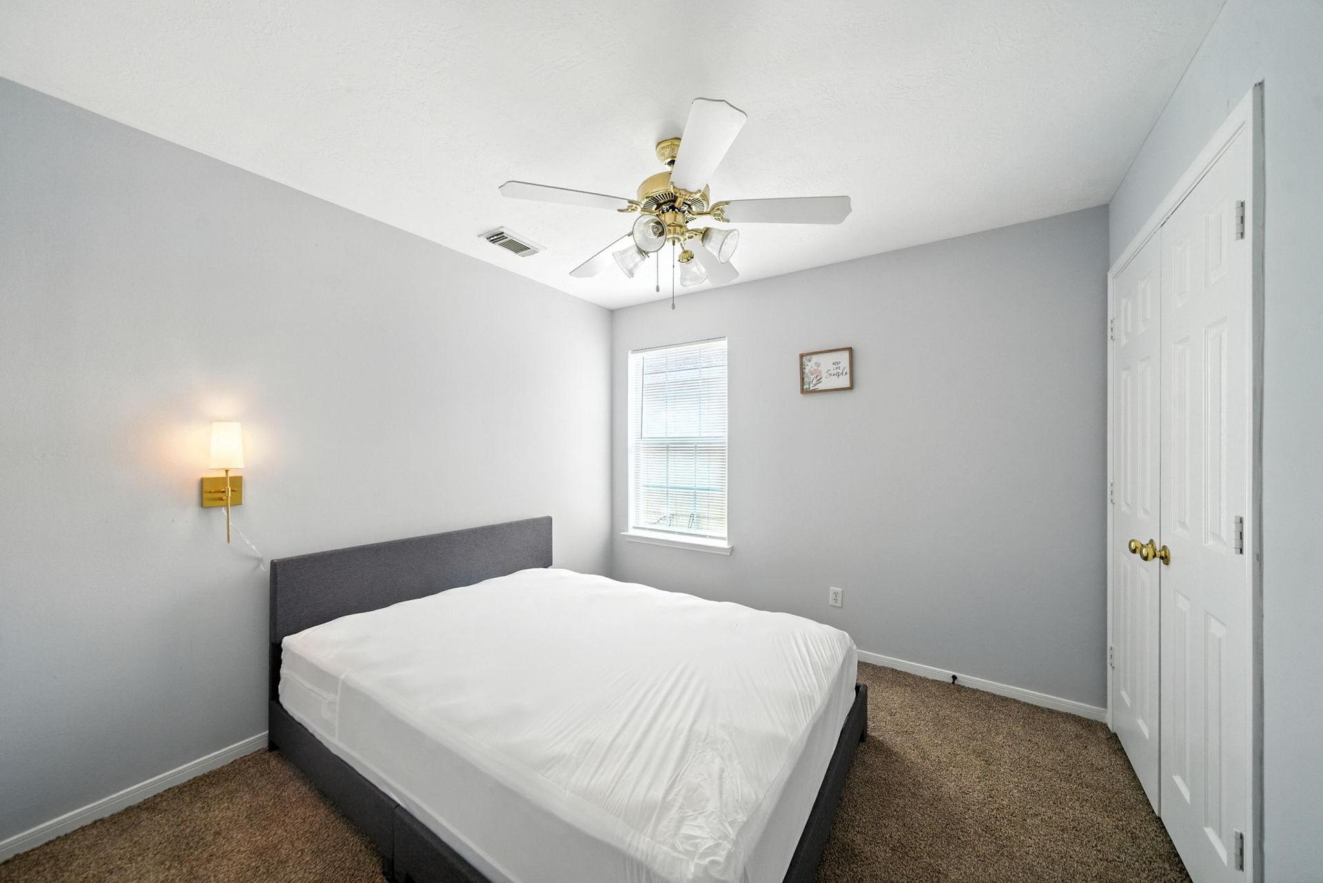 Queen Bed