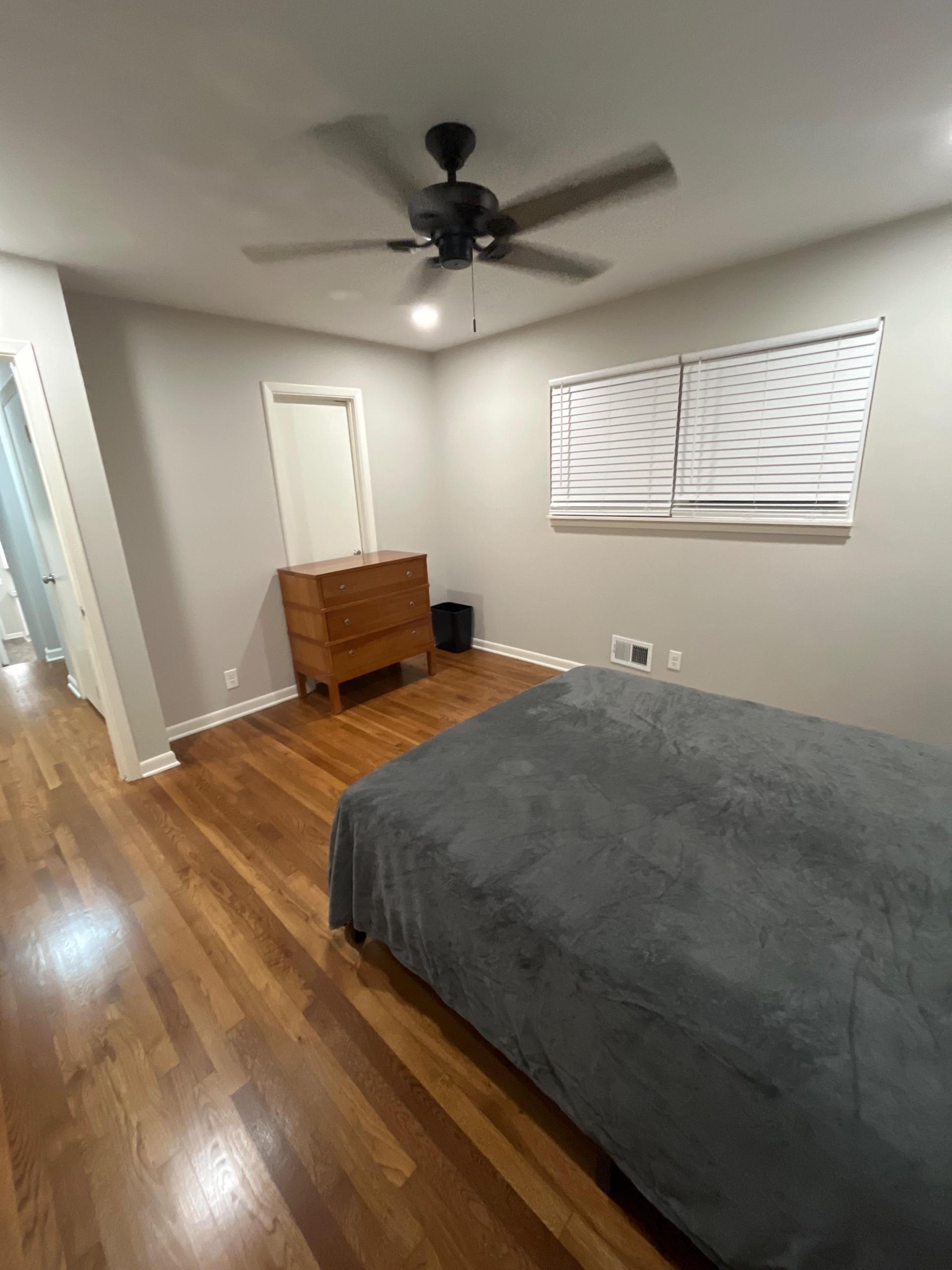 Bedroom 4
Ceiling Fan / Can Lighting