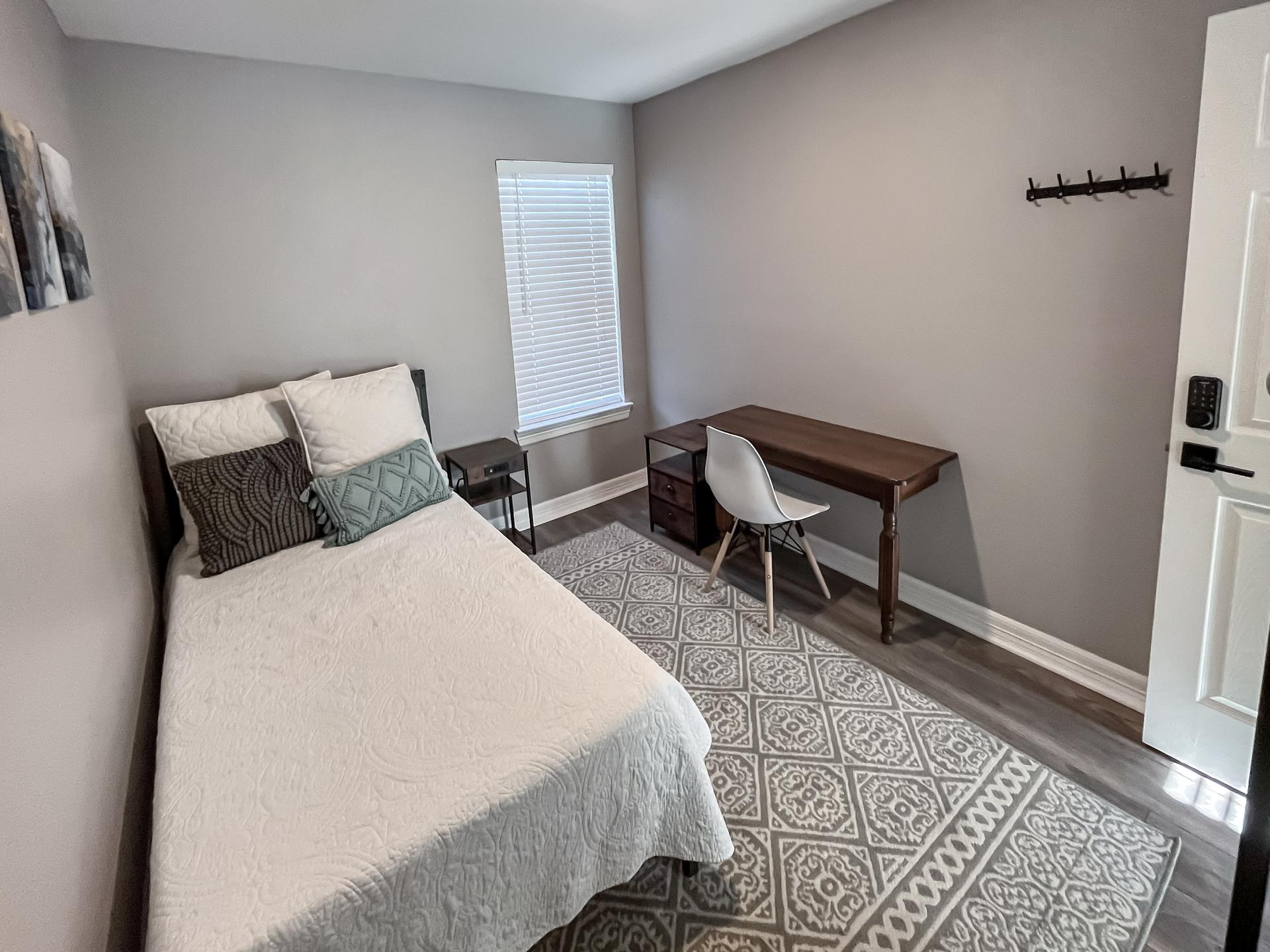 bedroom, detected:bed