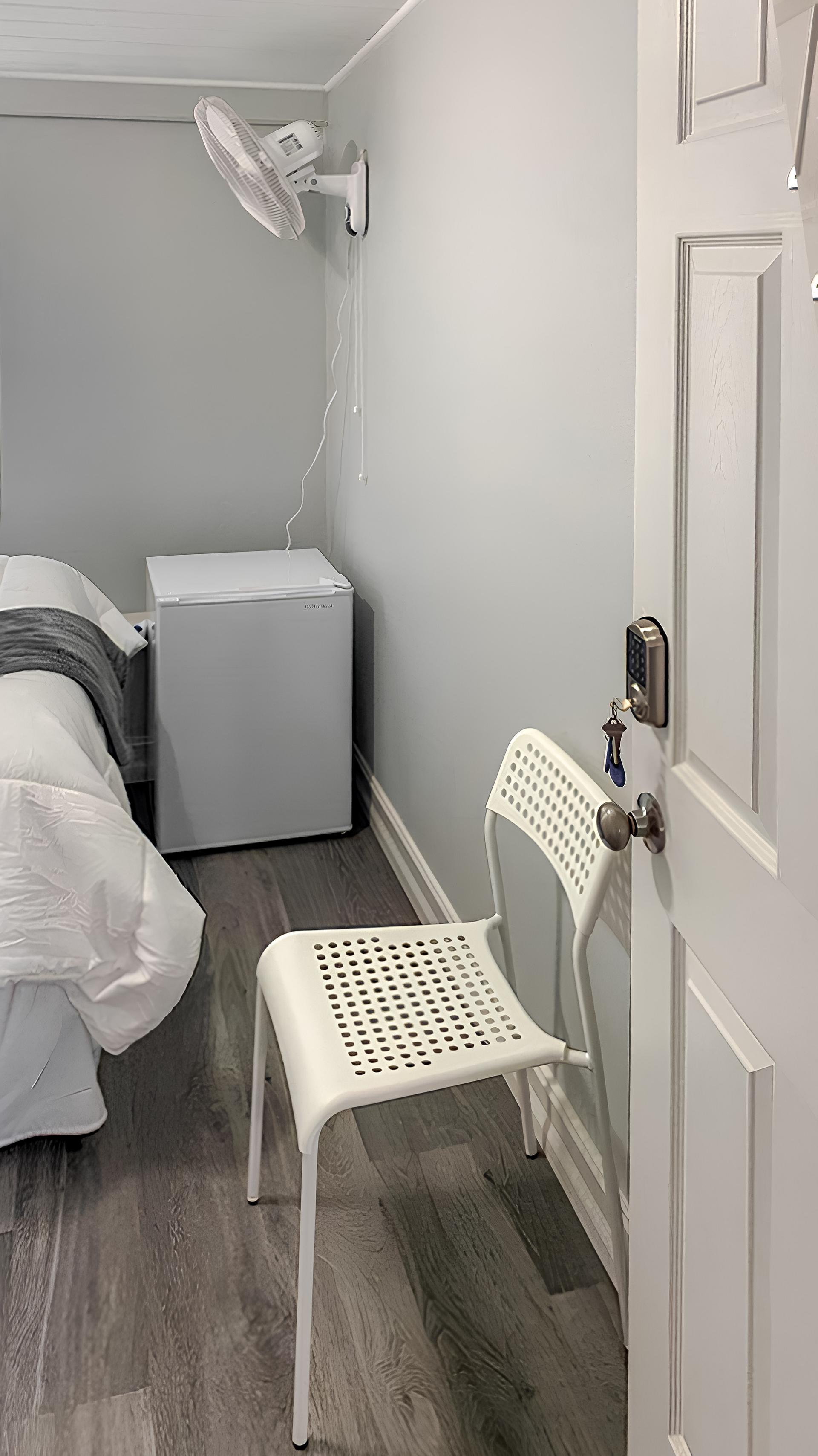 bedroom, detected: bed