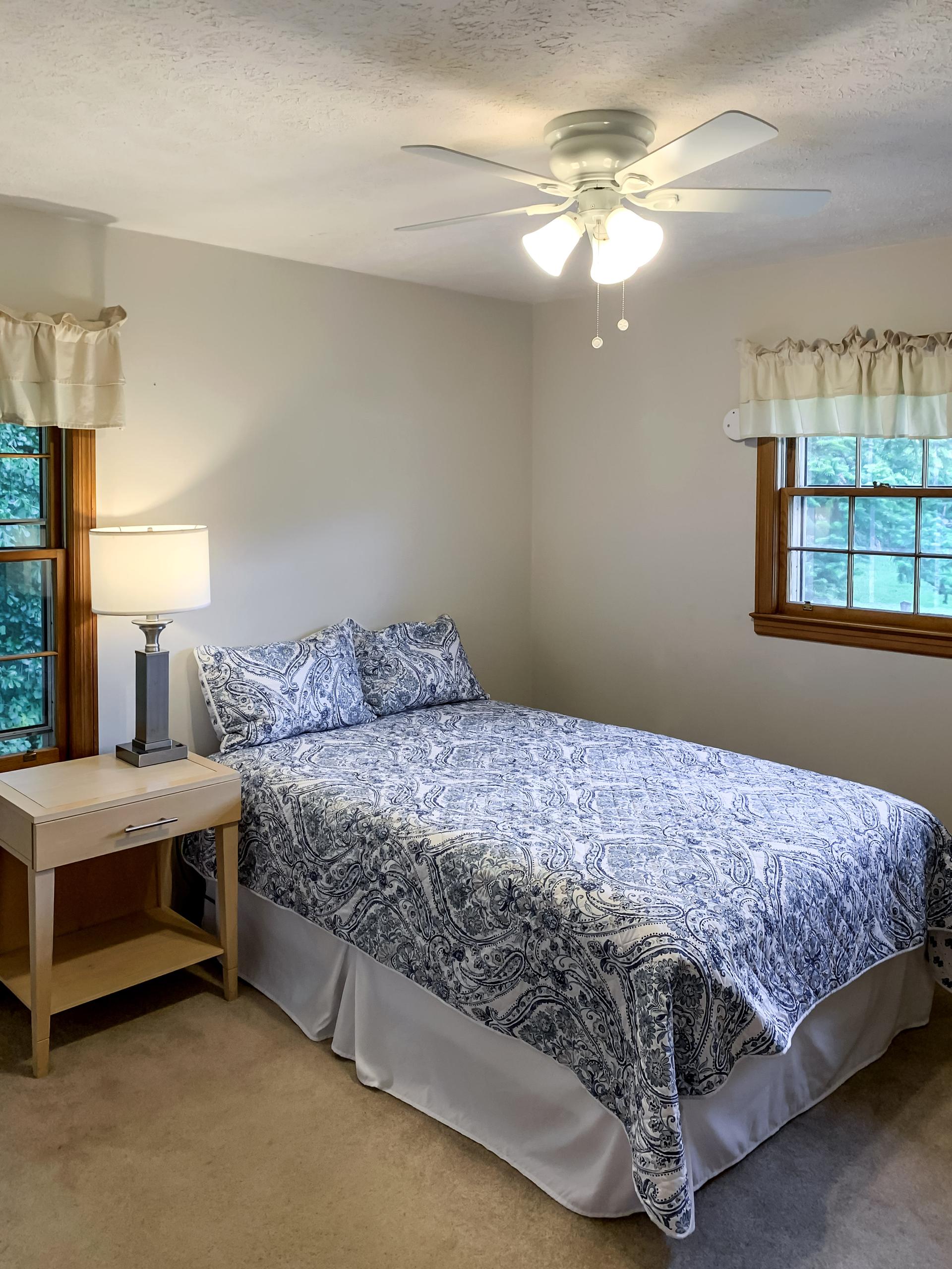 bedroom, detected: ceiling fan, window blind, bed
