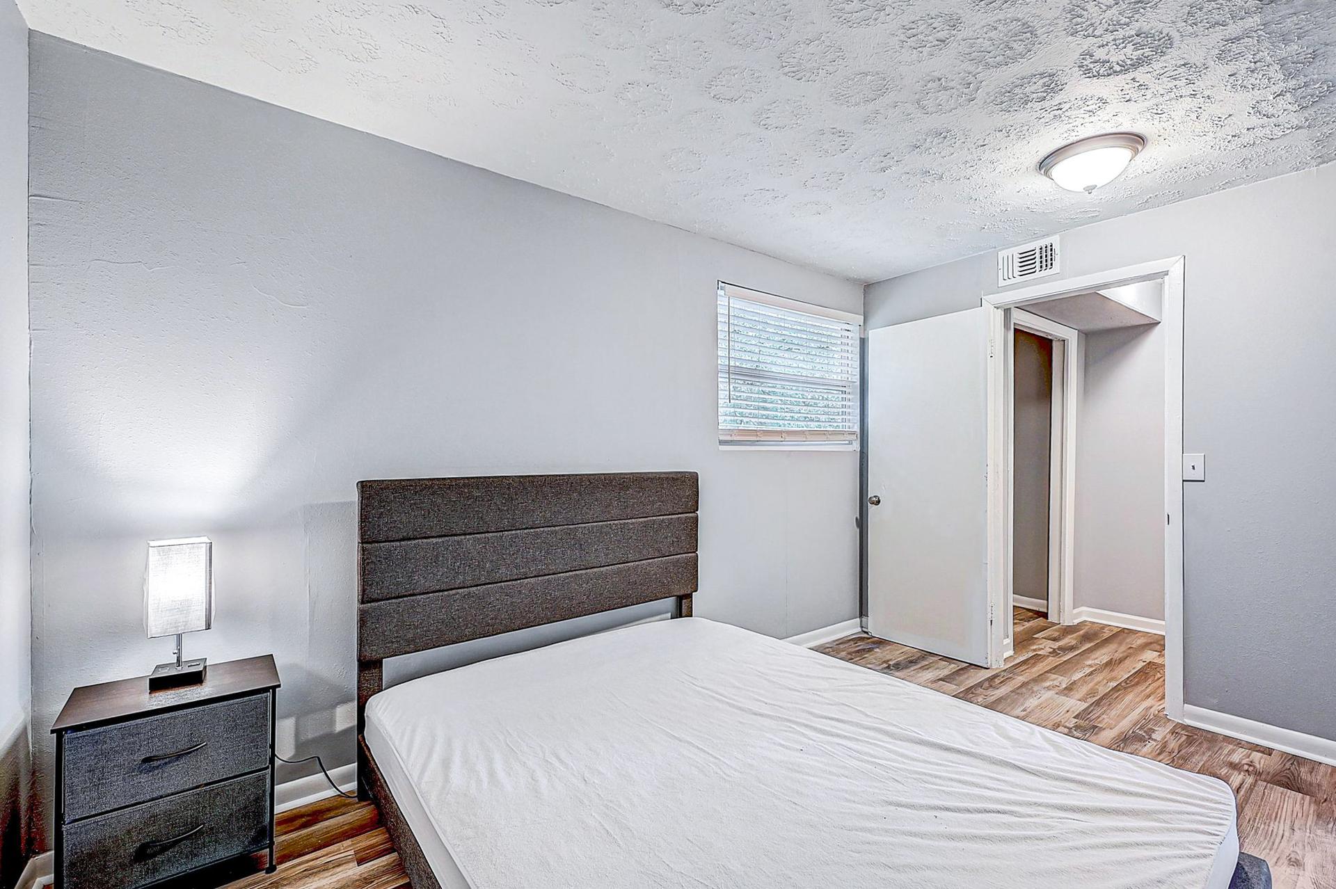bedroom, detected:bed