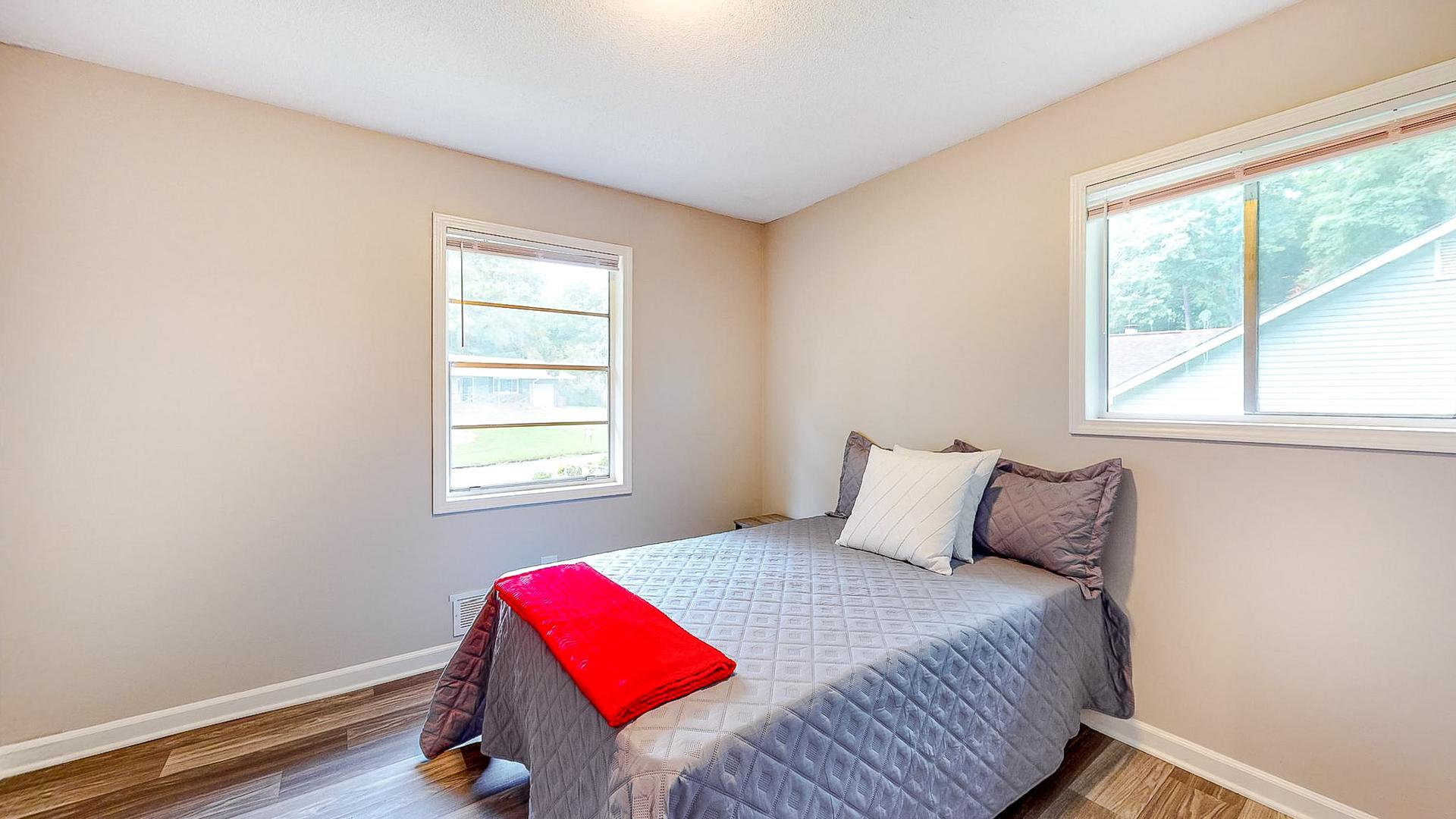 bedroom, detected: bed