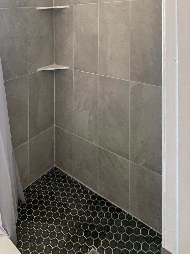 Bathroom(s)