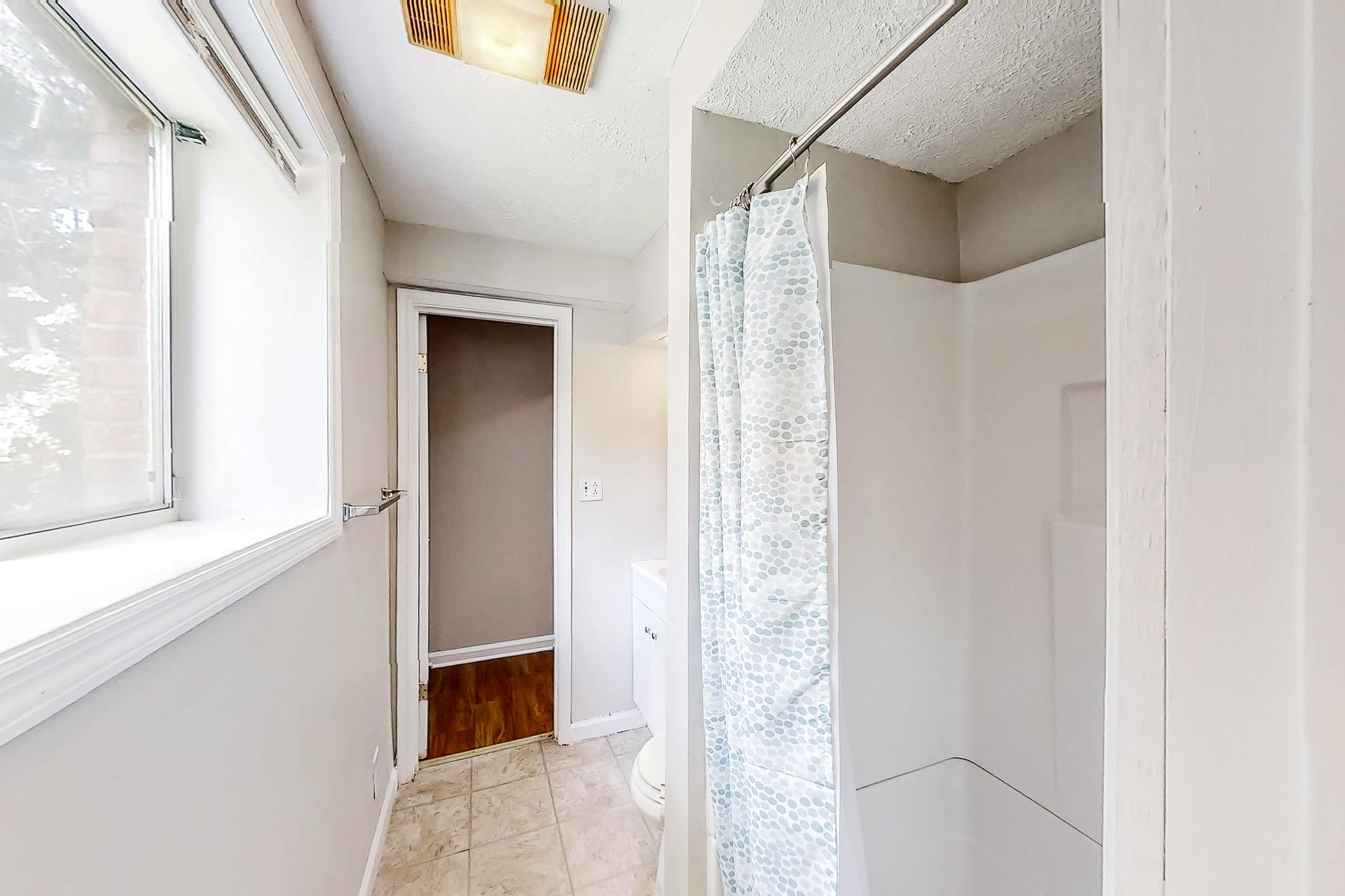 bathroom, detected: