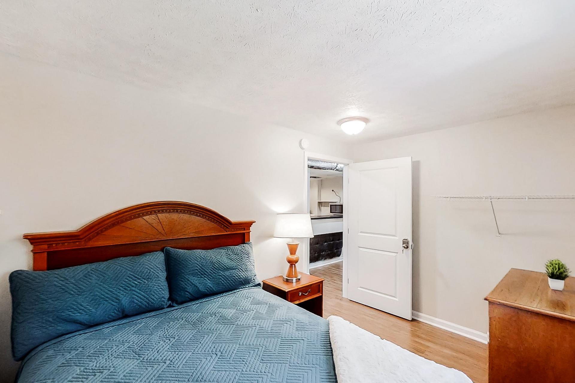 bedroom, detected: bed