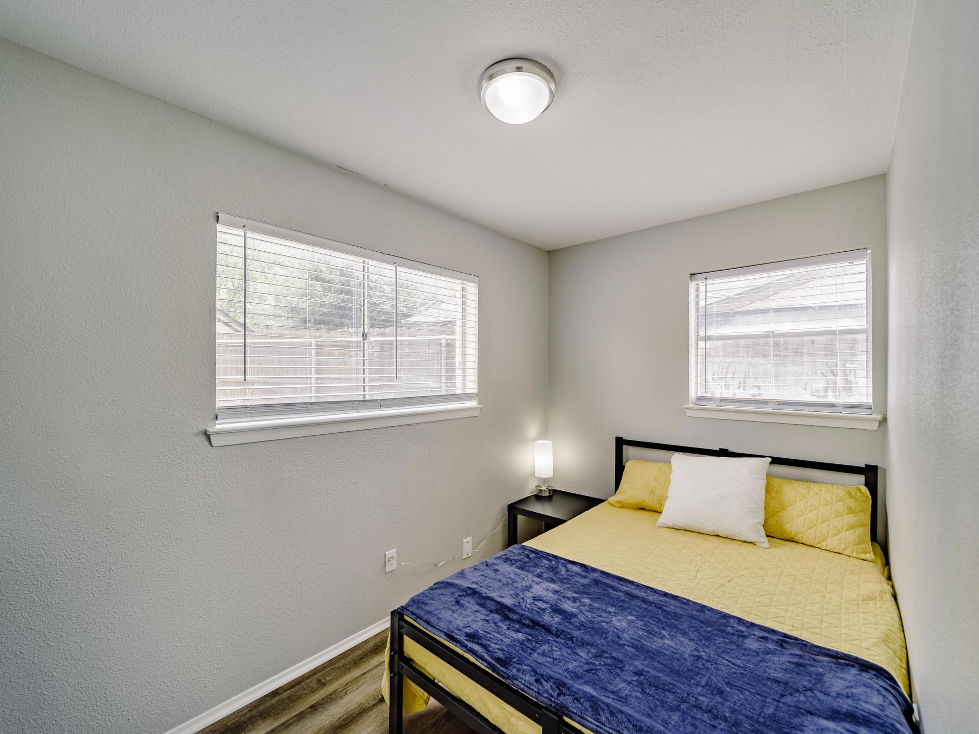 bedroom, detected: bed, window blind