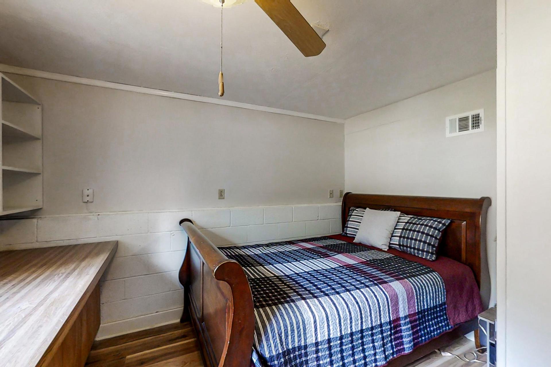 bedroom, detected: bed