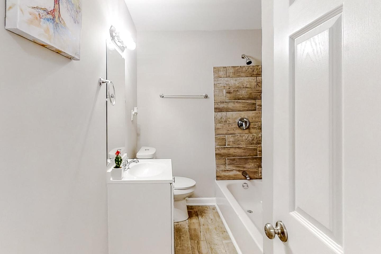 Bathroom(s)
