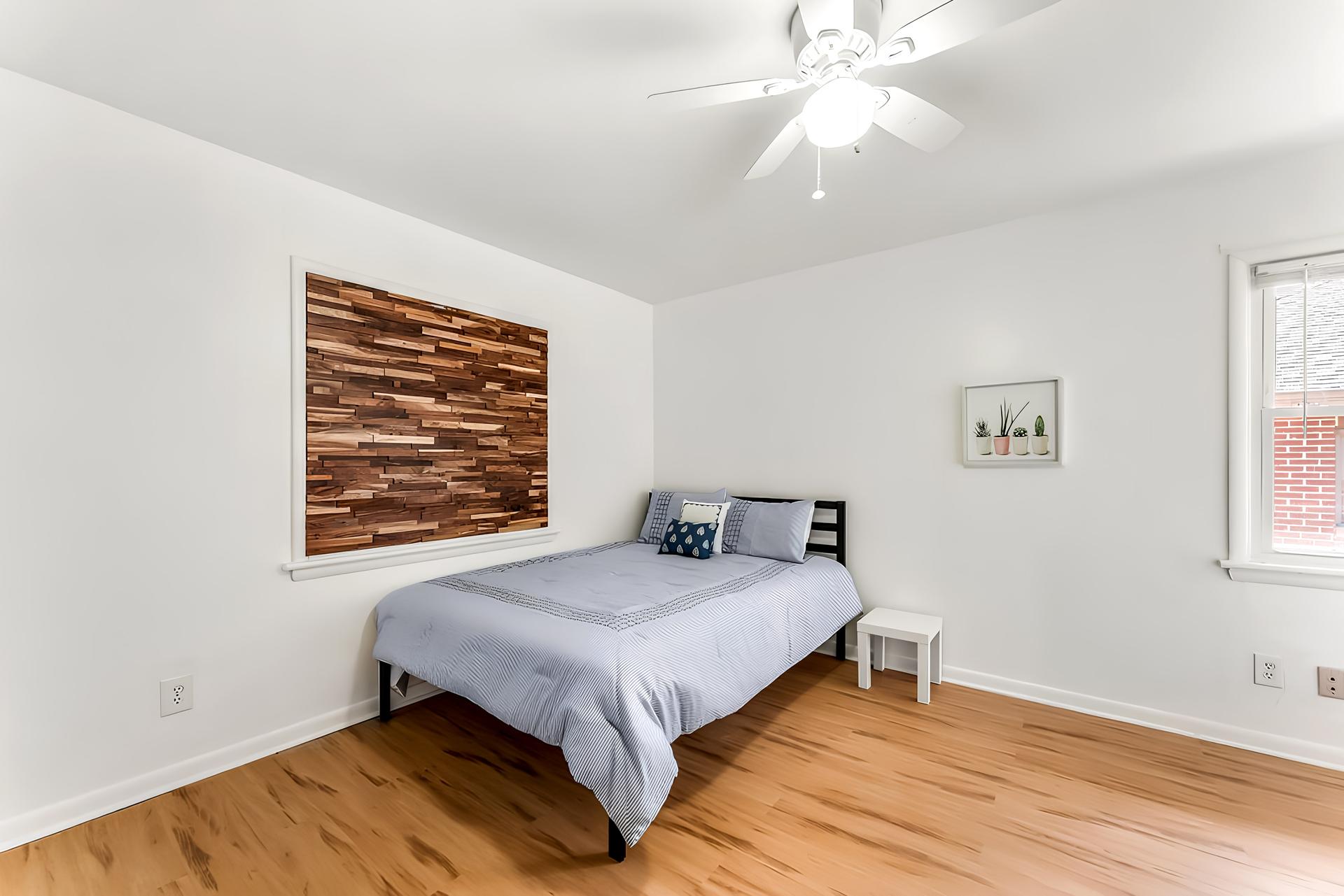 bedroom, detected: ceiling fan, window blind, bed