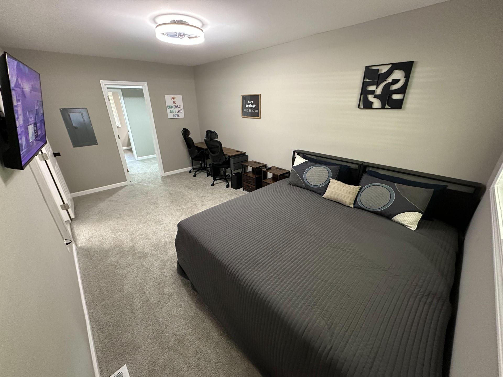 King Bed or 2 Separate Twin XL's for Double Occupancy