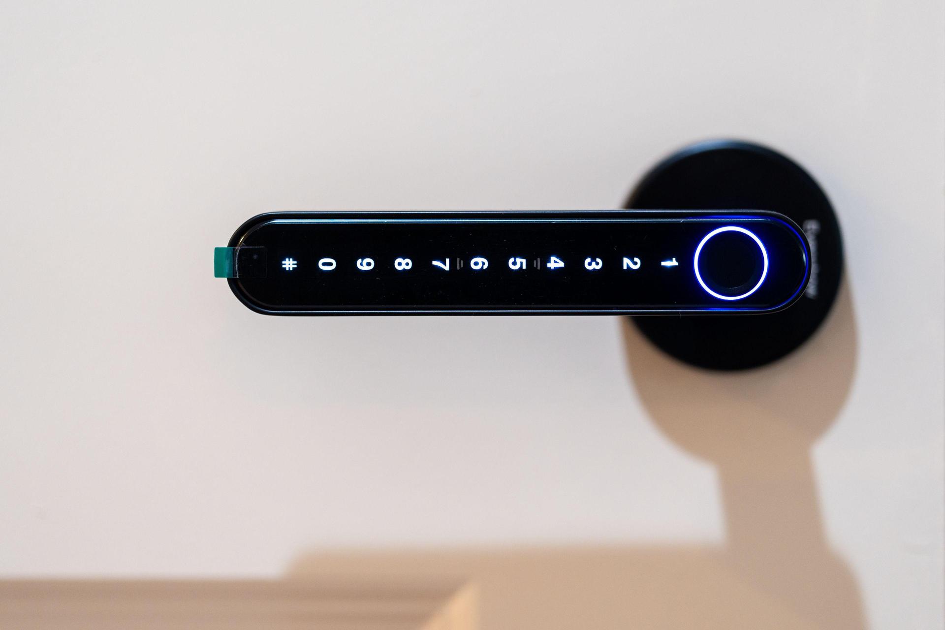 Smart lock, for room entry! Fingerprint, code, or key unlock features!