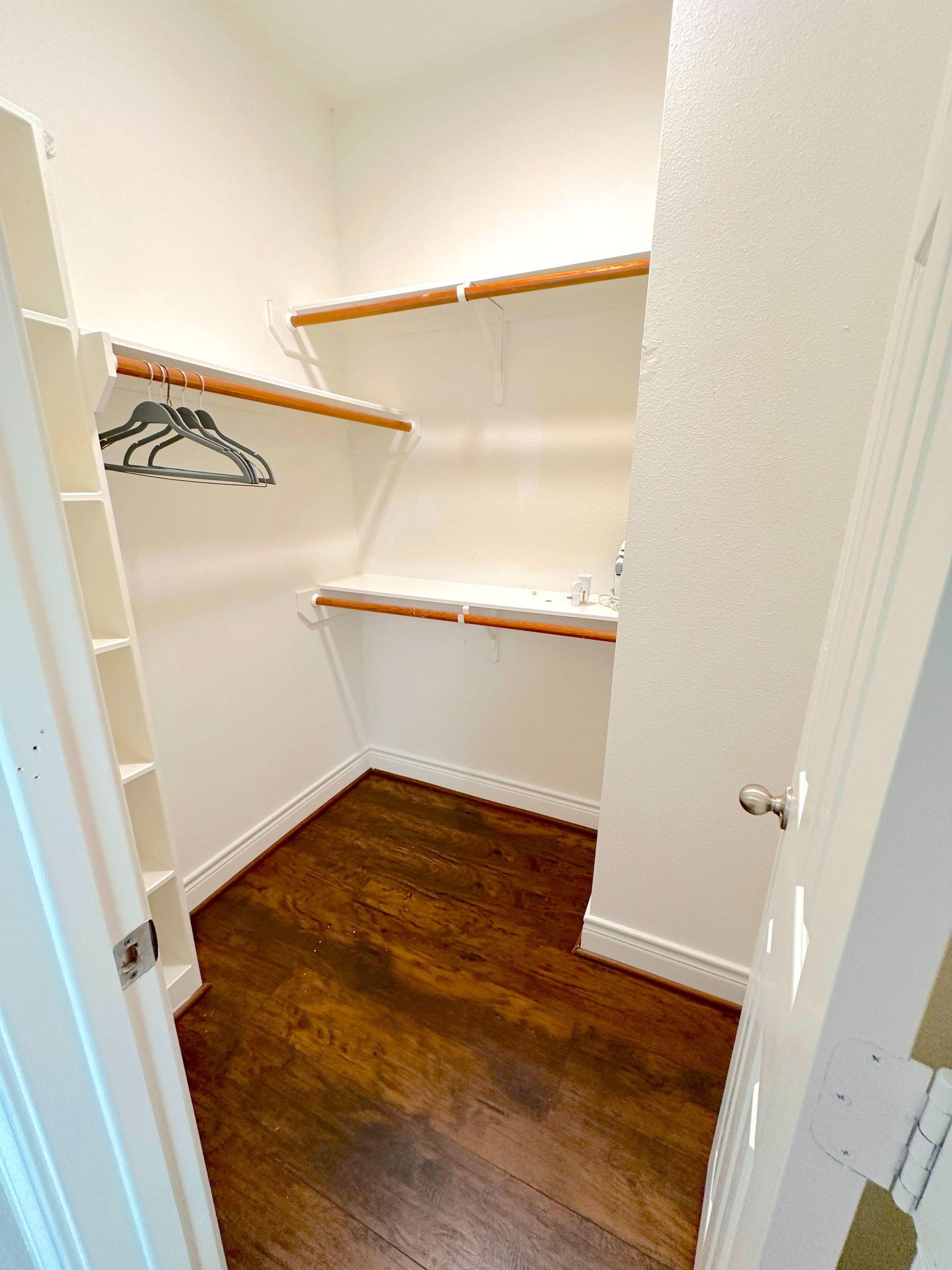 Room Closet