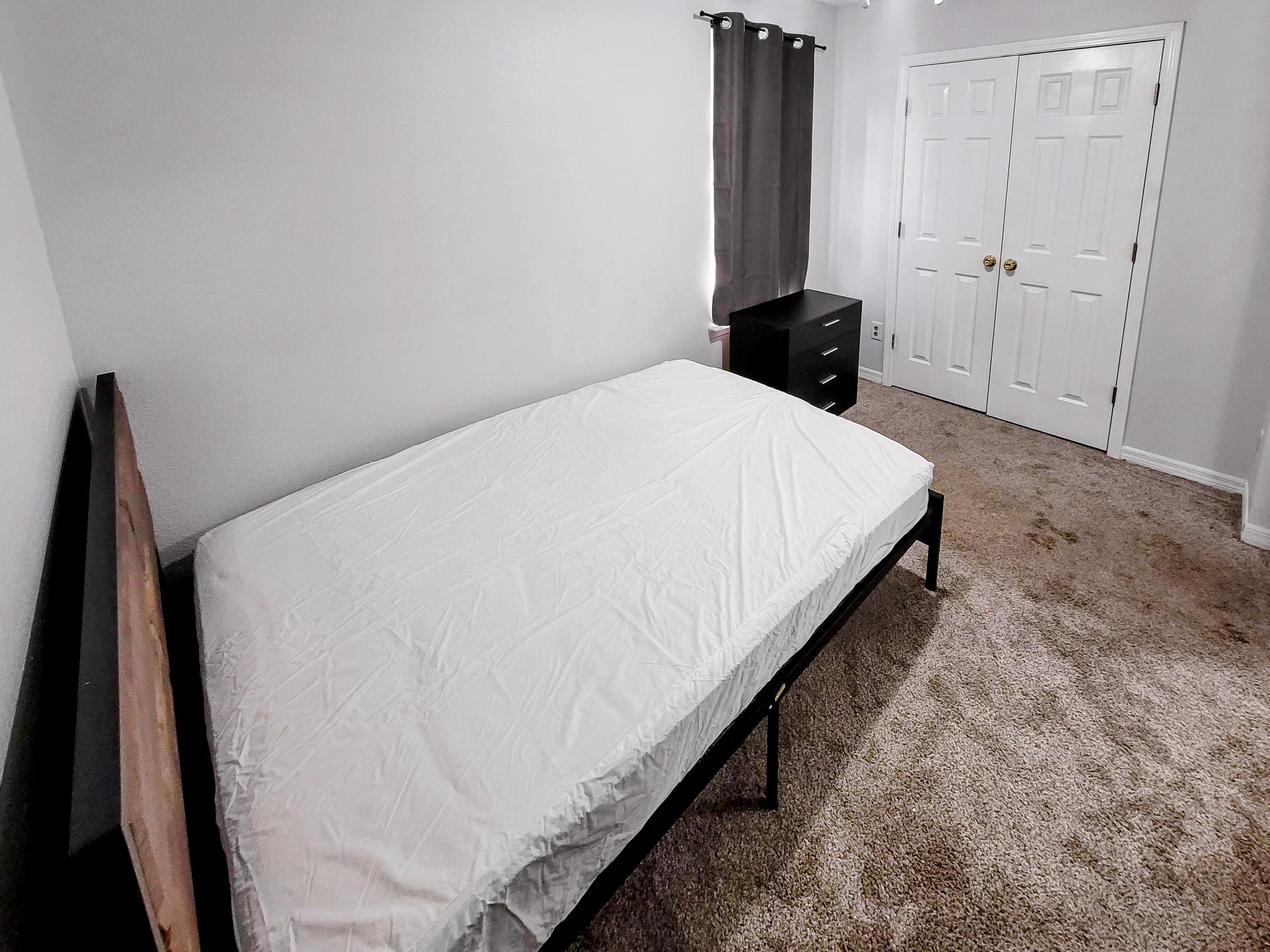 bedroom, detected: bed