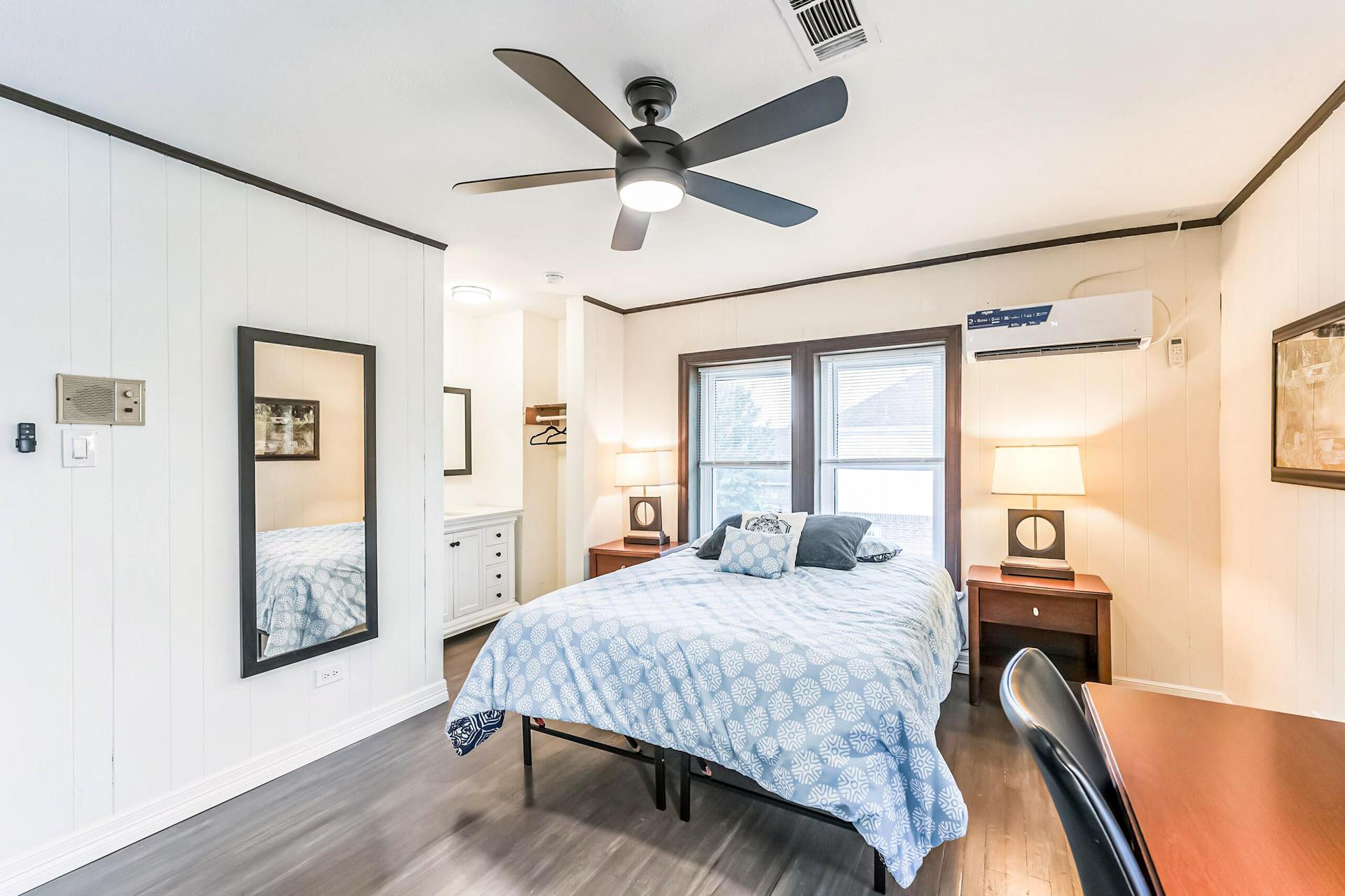 bedroom, detected: ceiling fan, bed, window blind