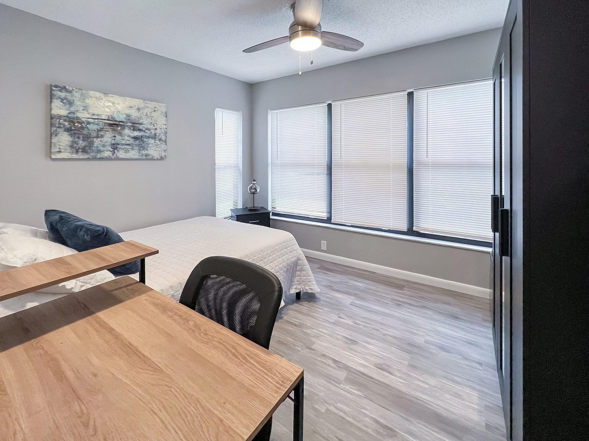 bedroom, detected: ceiling fan