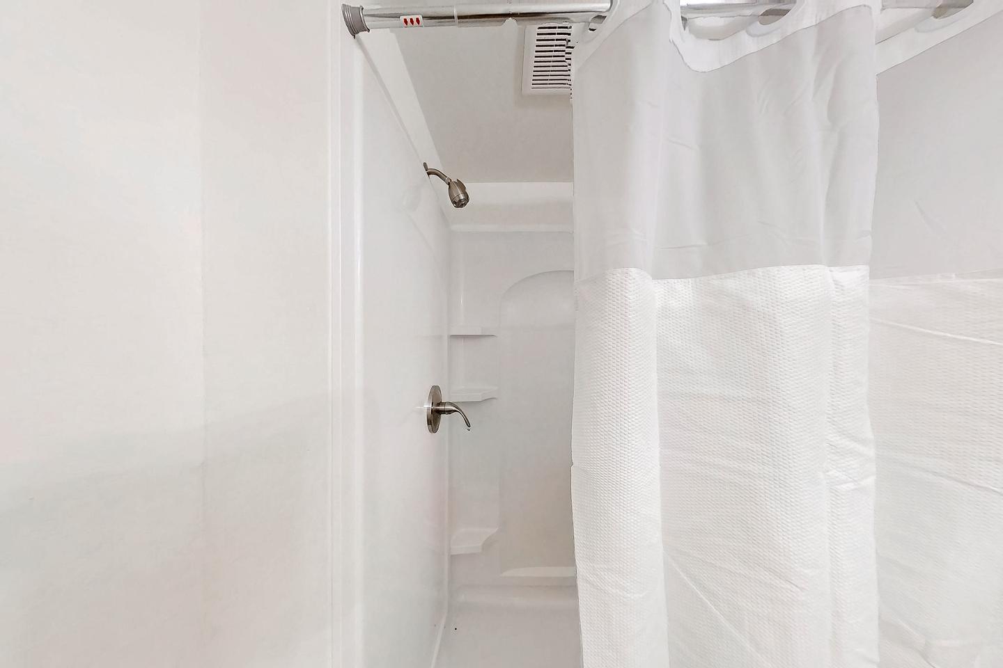 Bathroom(s)