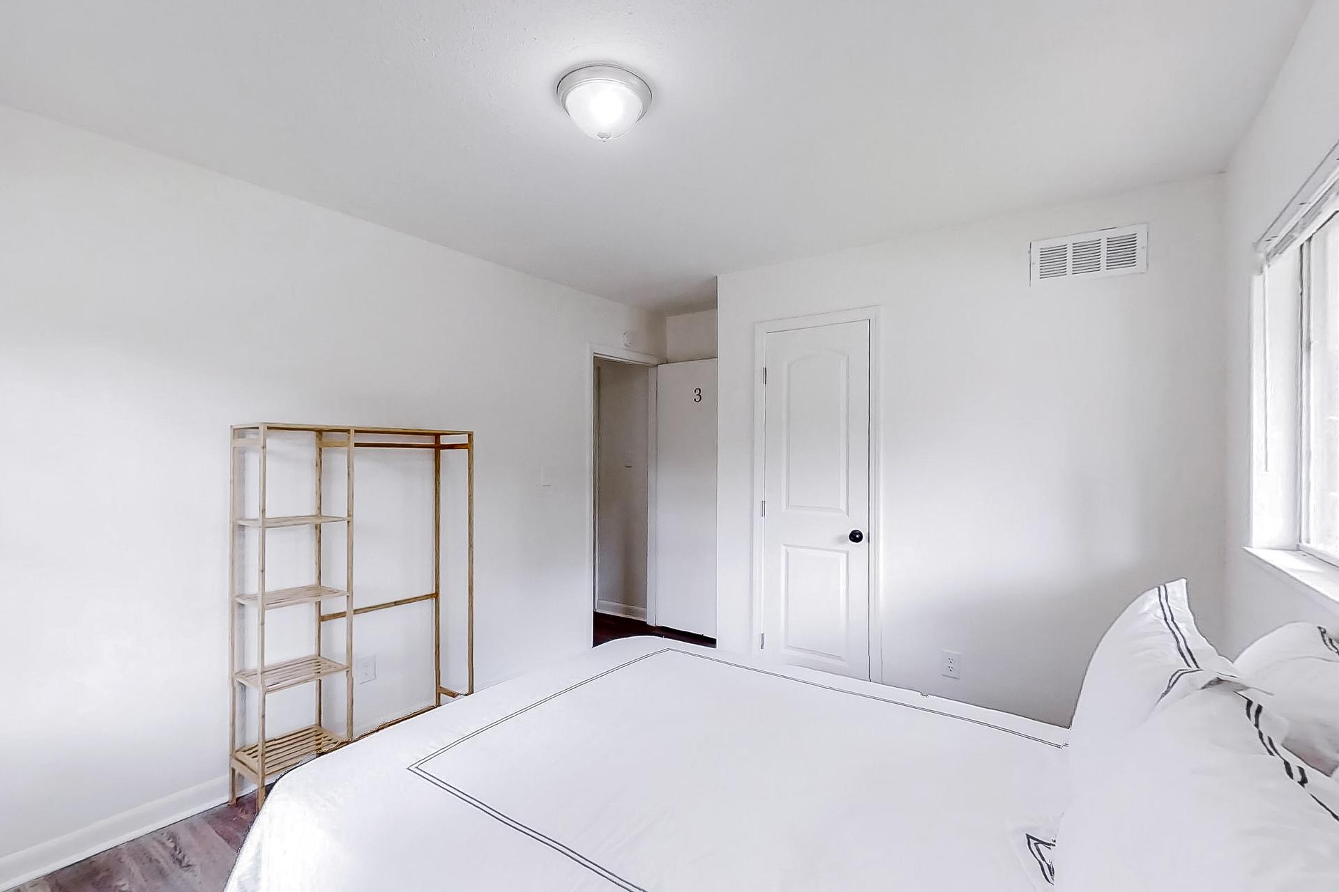bedroom, detected: bed